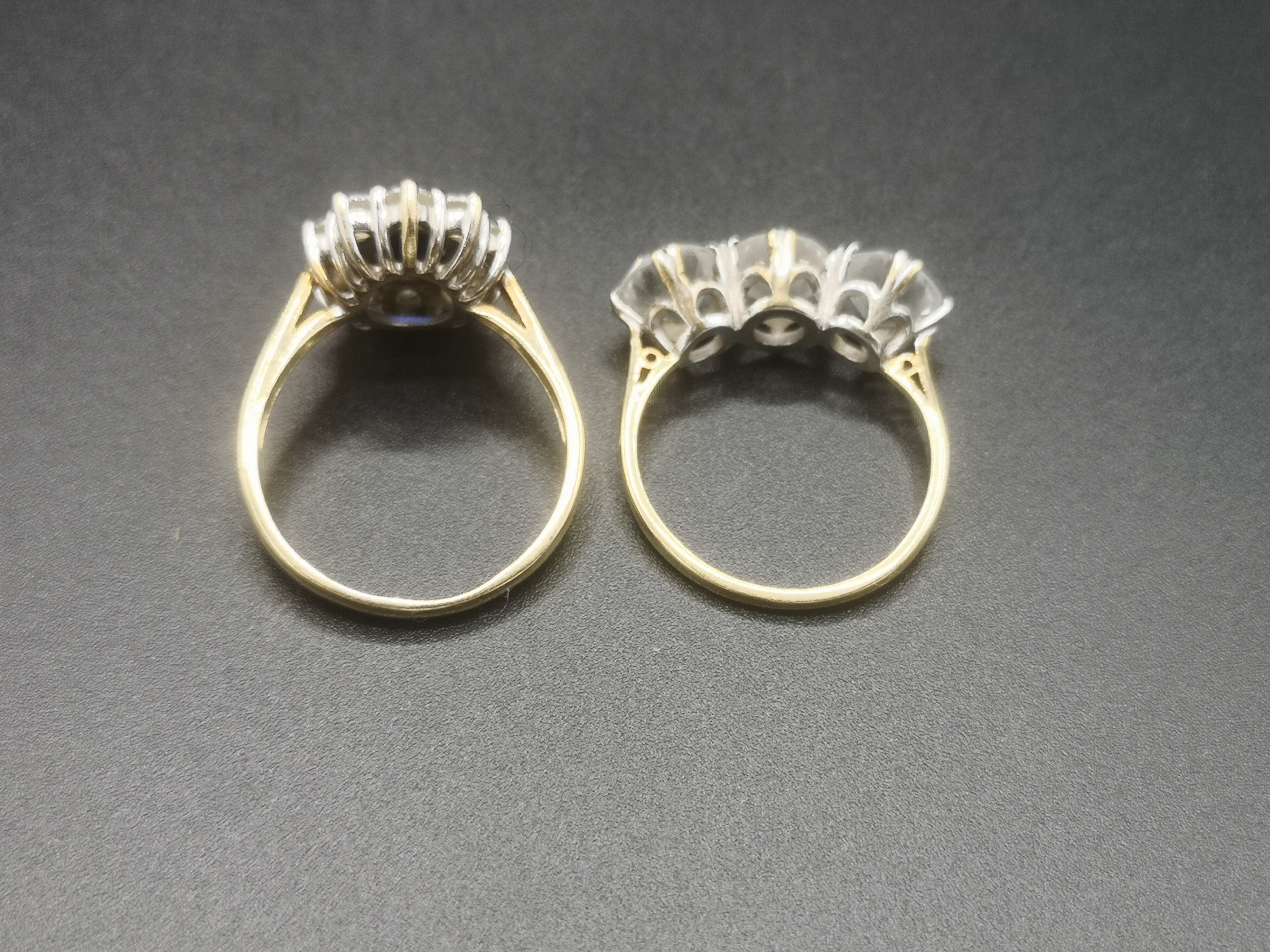 Two 9ct gold rings - Image 4 of 5