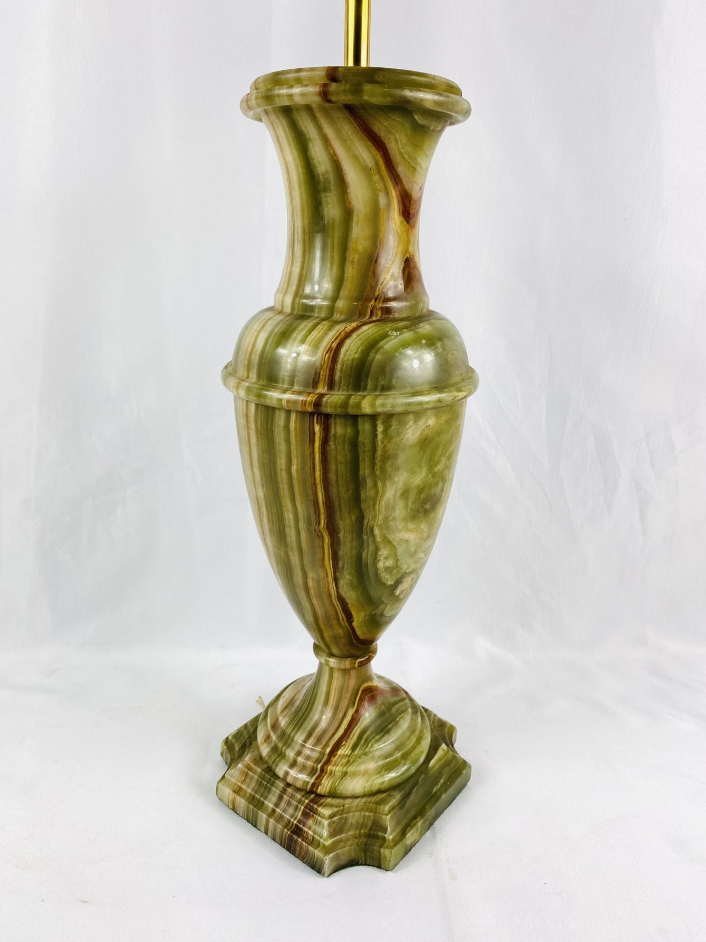 Green Onyx table lamp - Image 2 of 4