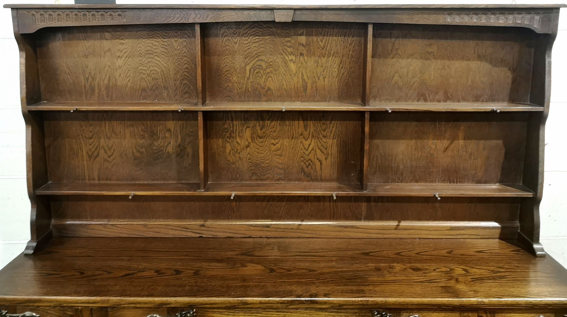 Oak dresser - Image 2 of 11