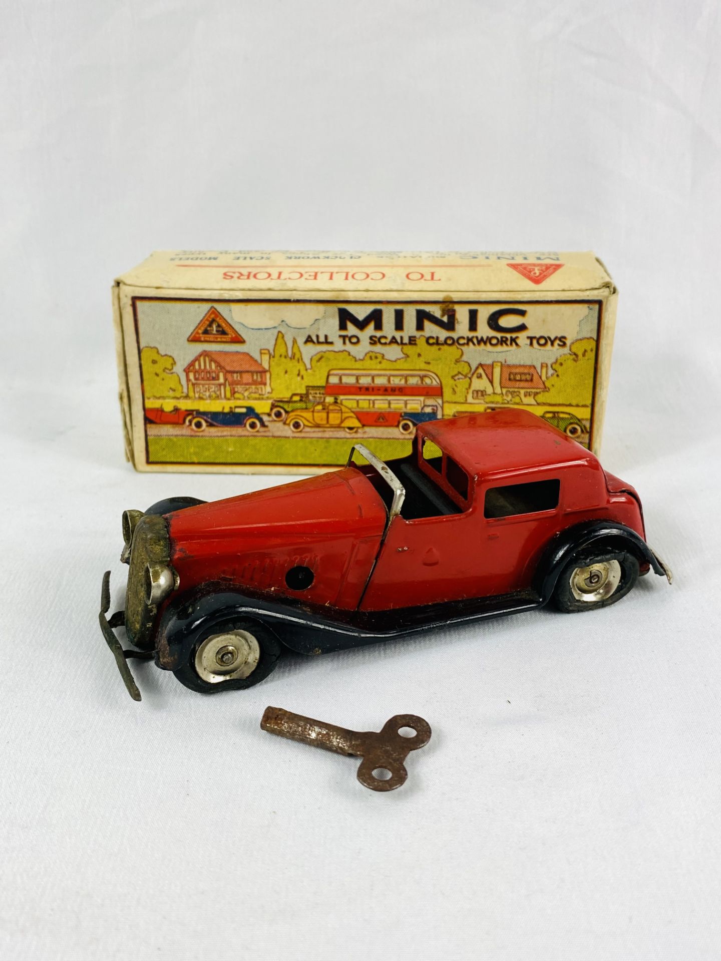 Triang Minic clockwork car with key, in original box - Image 2 of 3