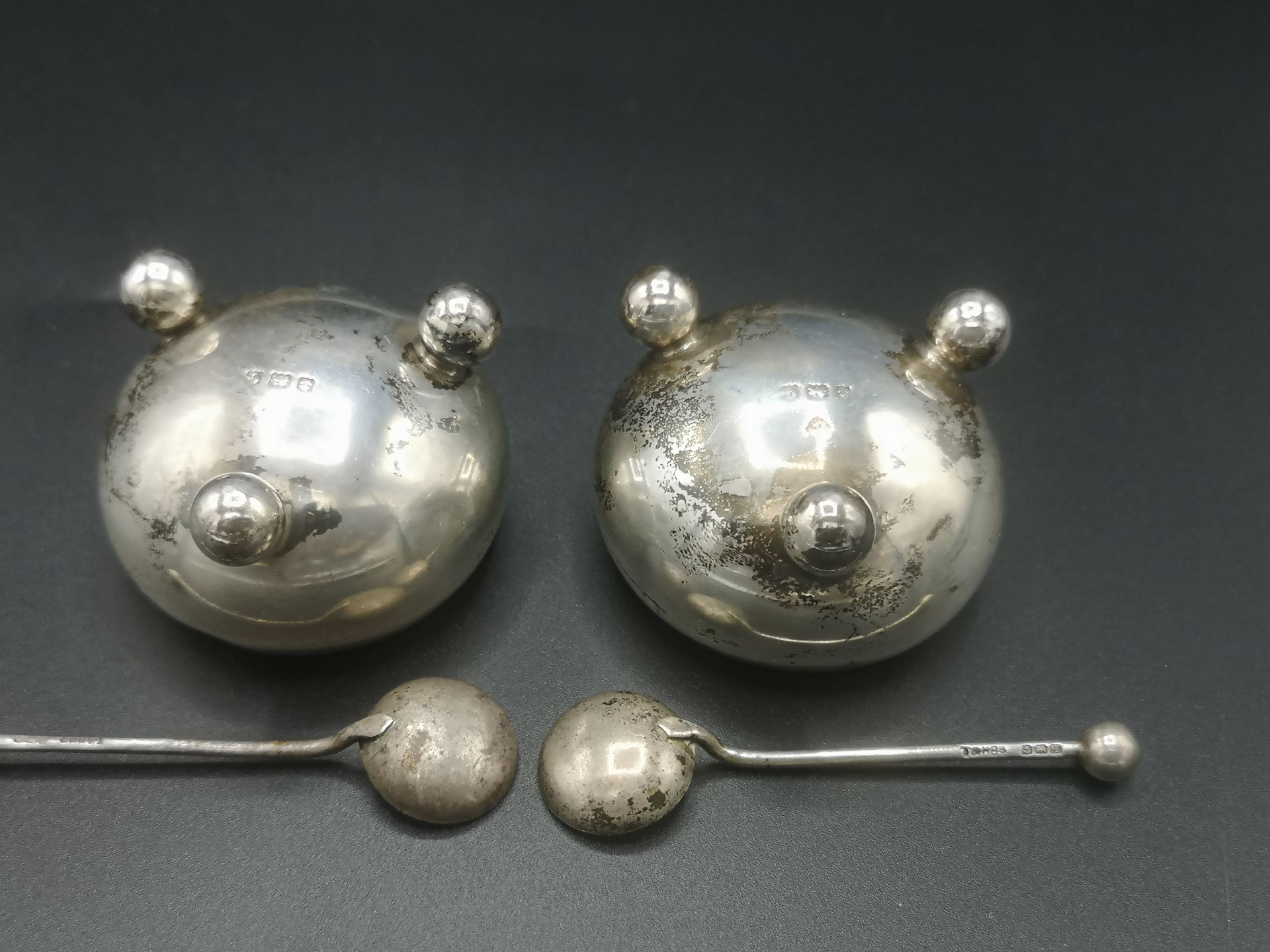 A pair of silver vases and other items of silver - Image 9 of 11
