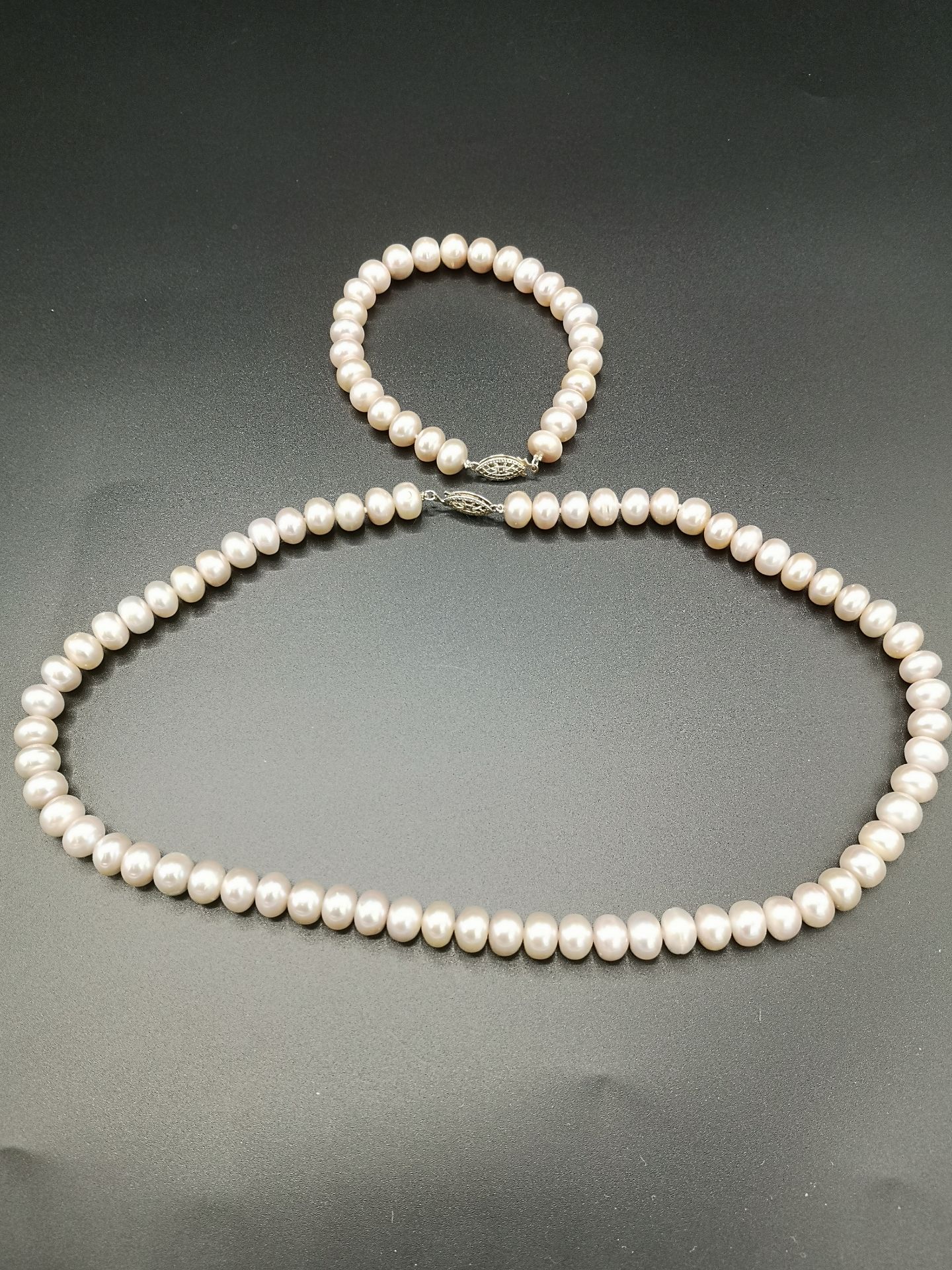 Pearl necklace with matching bracelet - Image 5 of 5