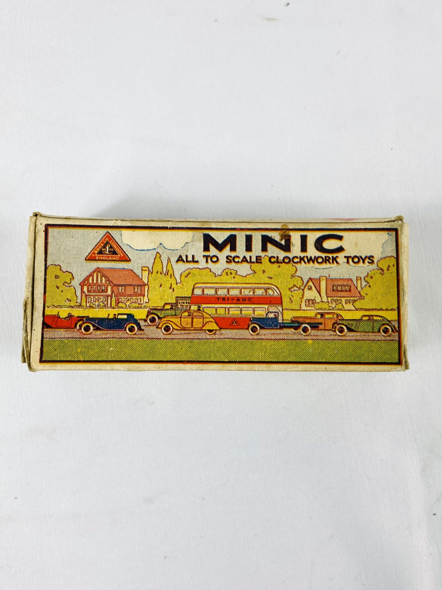 Triang Minic clockwork car with key, in original box - Image 3 of 3