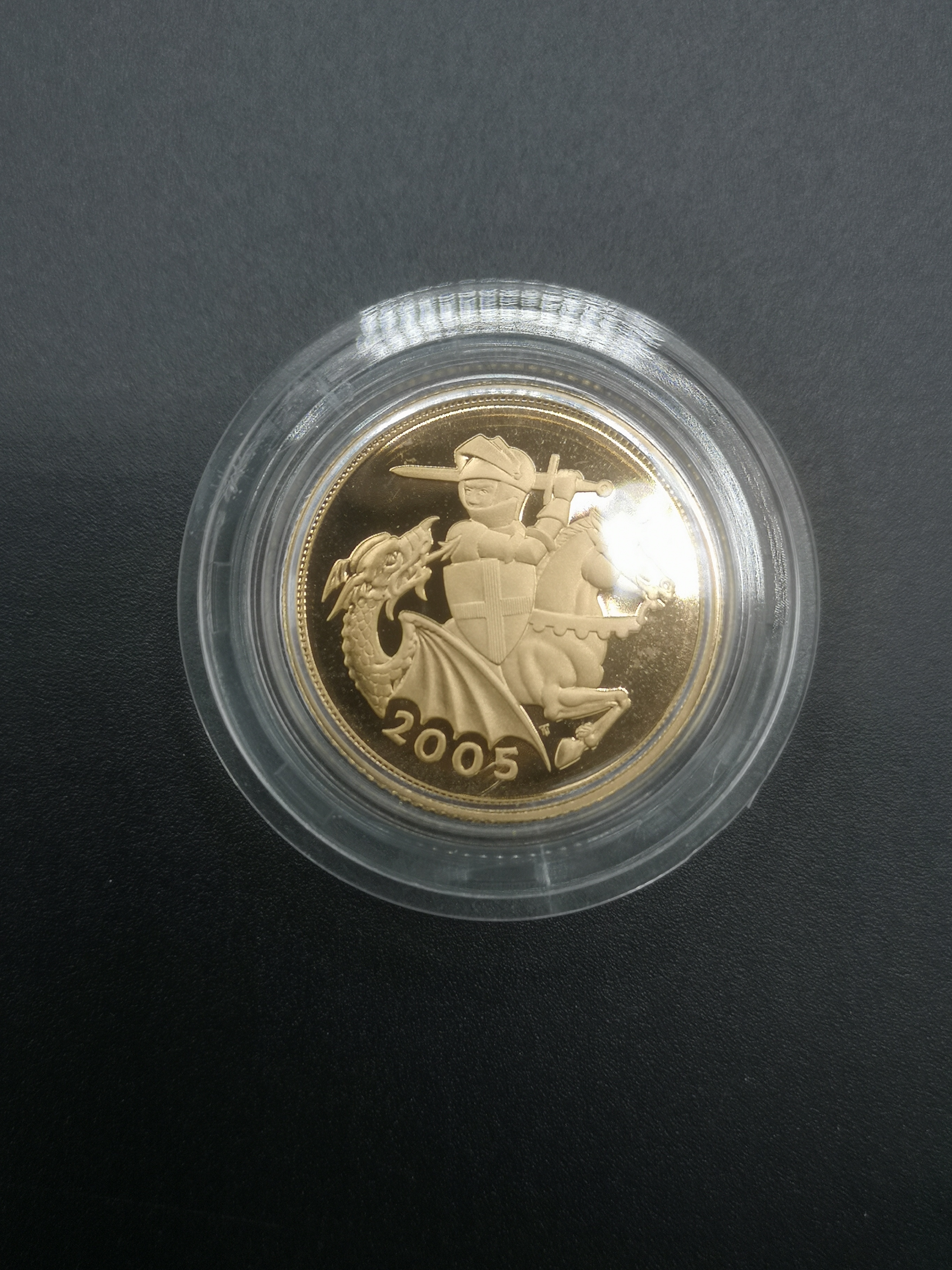 2005 22ct gold proof sovereign - Image 3 of 5