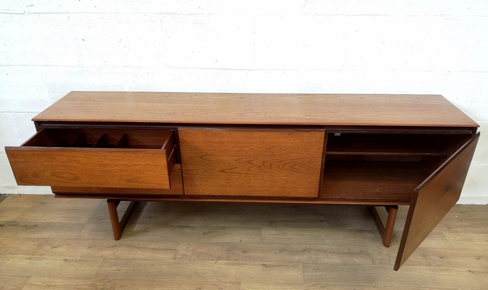 Mid-century teak sideboard - Image 7 of 7