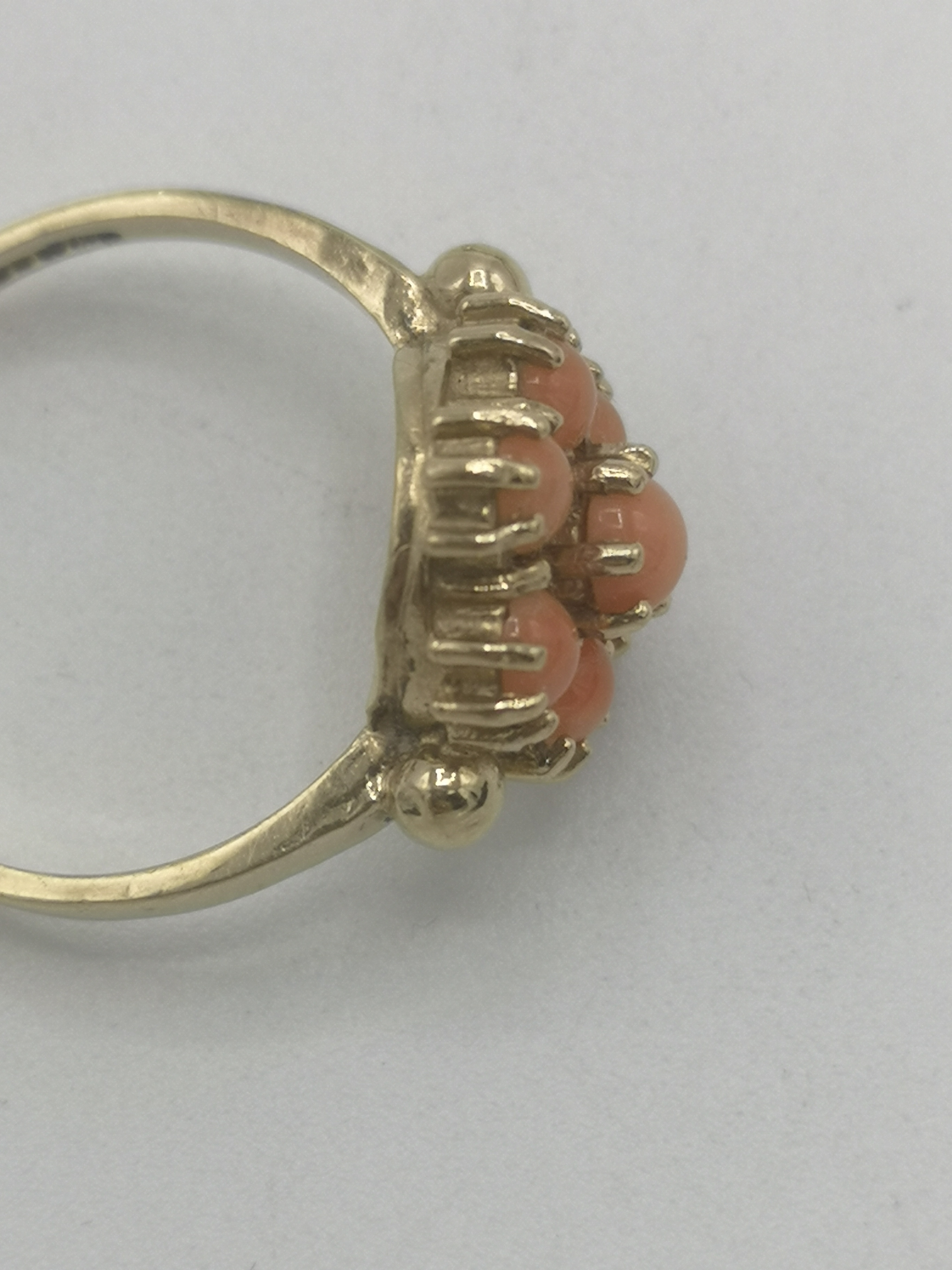 Eight 9ct gold rings - Image 13 of 22