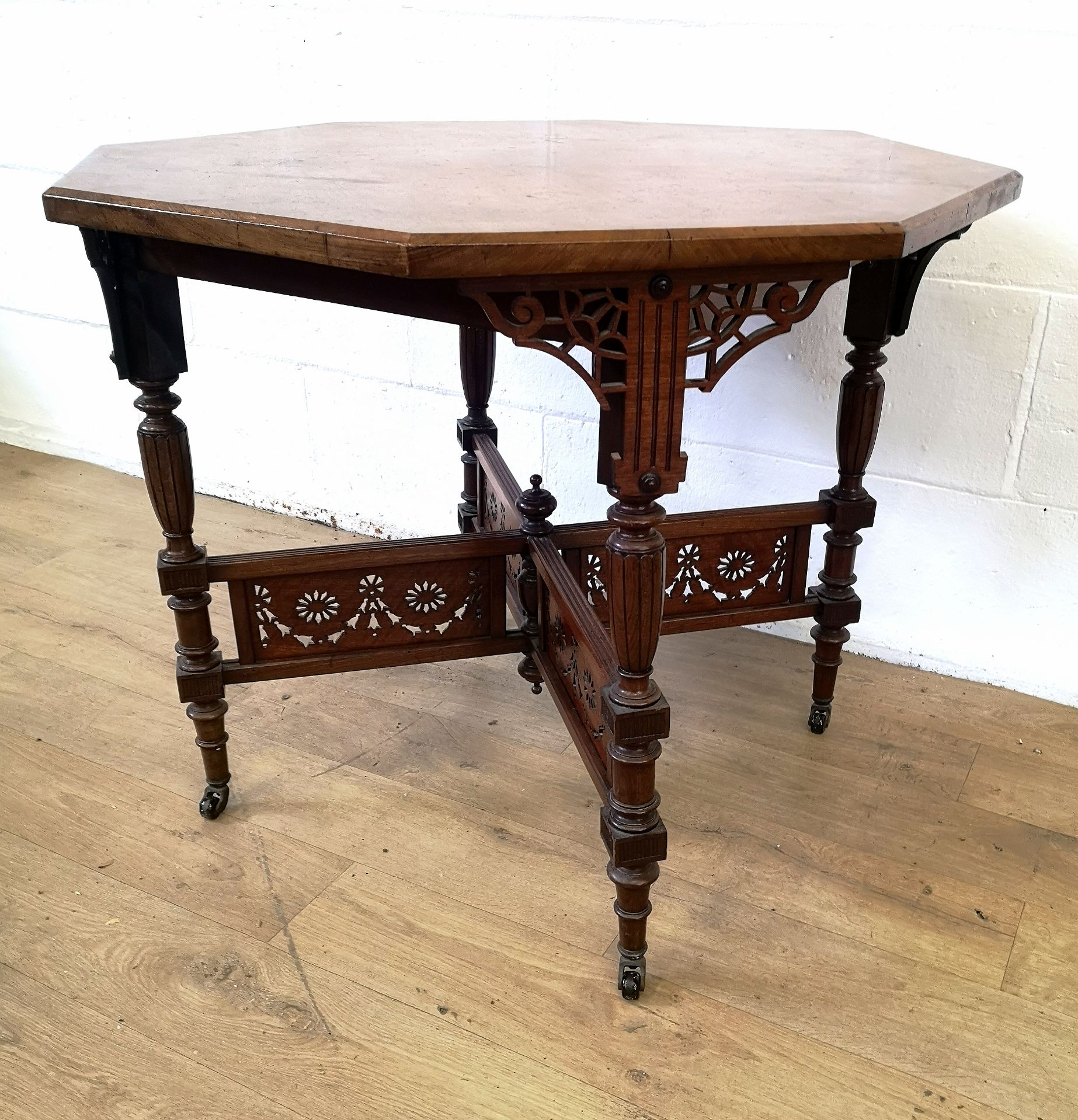 Victorian mahogany table - Image 3 of 6