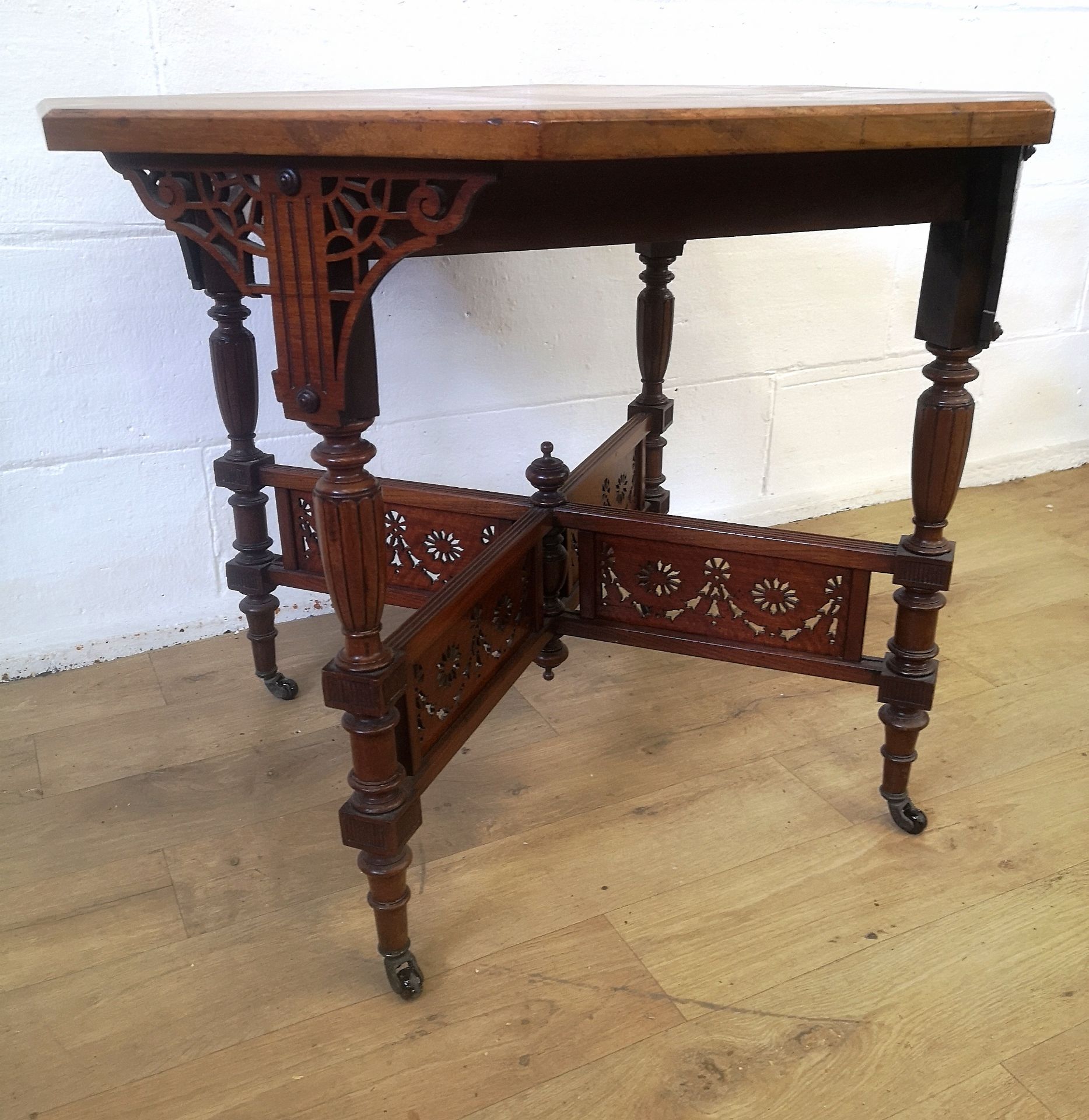 Victorian mahogany table - Image 2 of 6