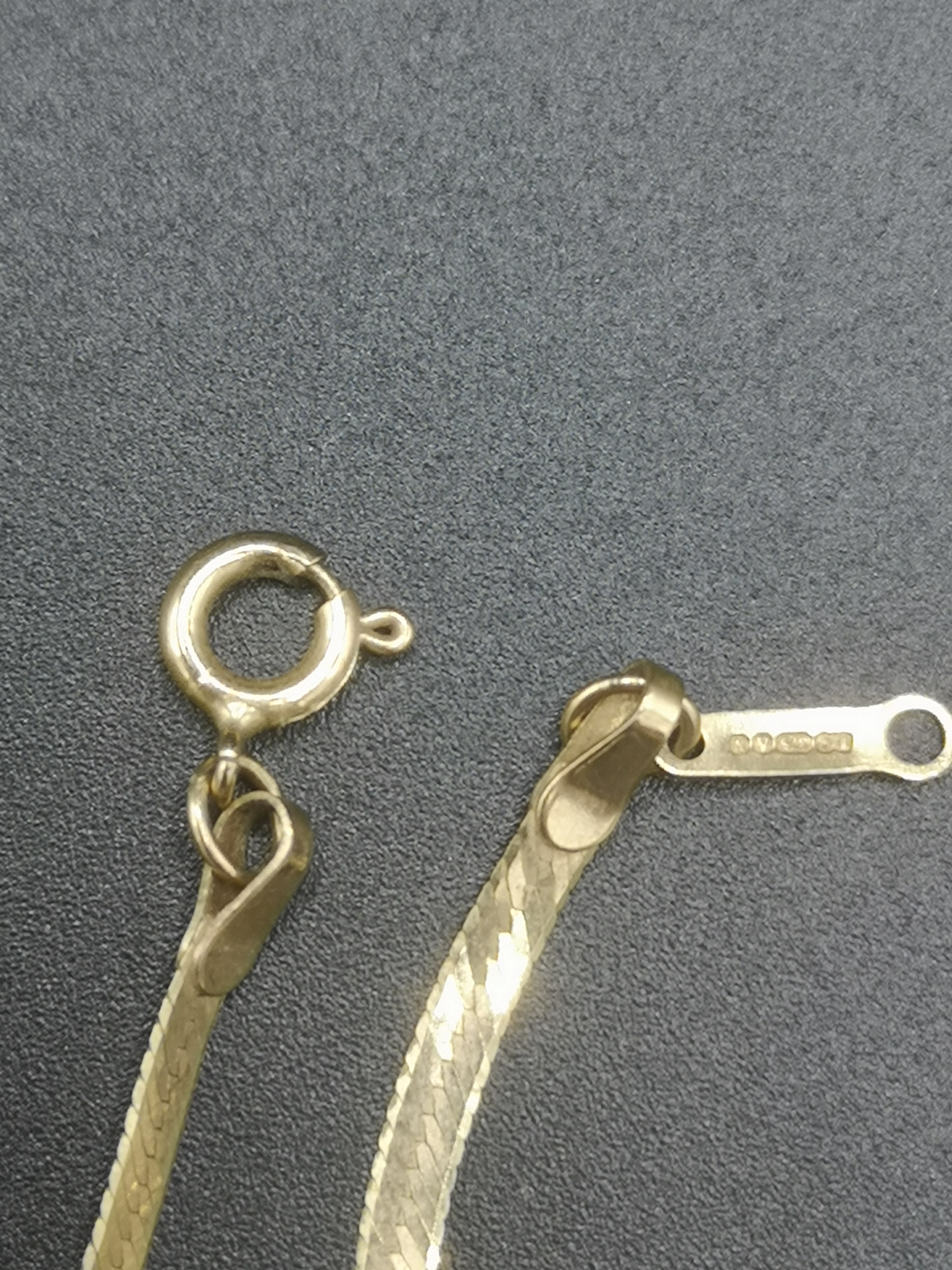 9ct gold necklace - Image 3 of 4