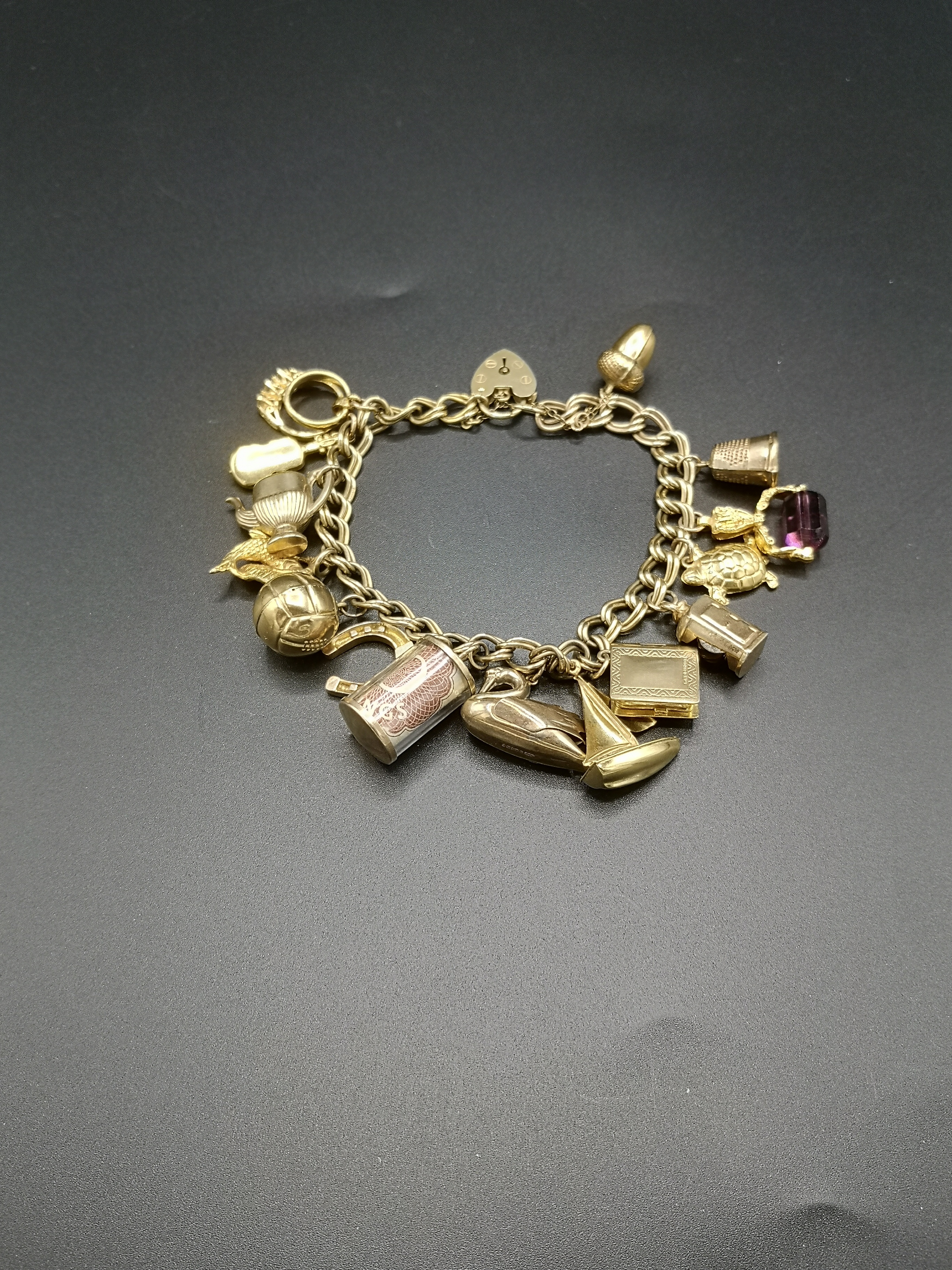 9ct gold charm bracelet - Image 2 of 14