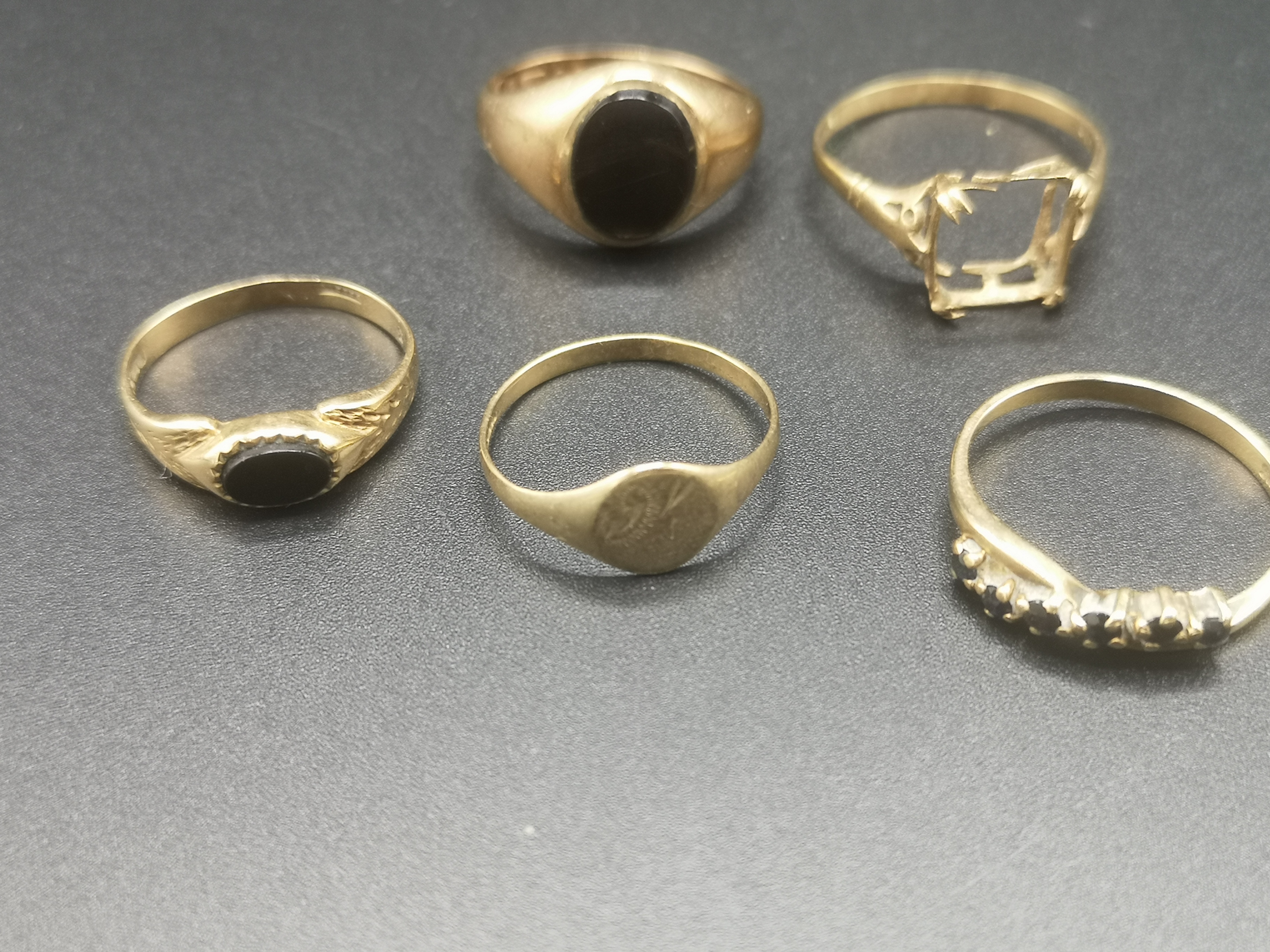 Six 9ct gold rings - Image 2 of 6