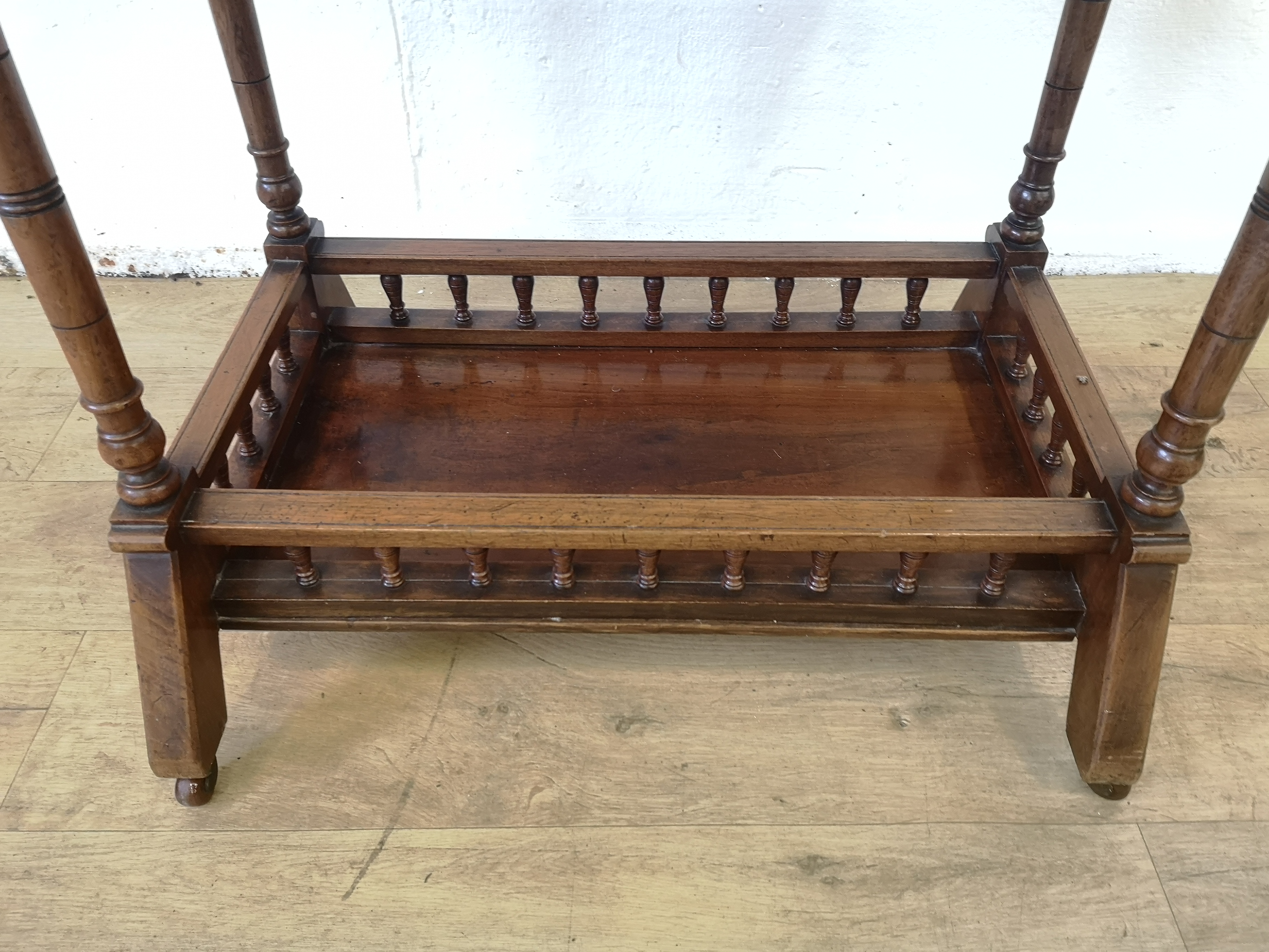 Mahogany drop leaf side table with canted corners - Image 5 of 7