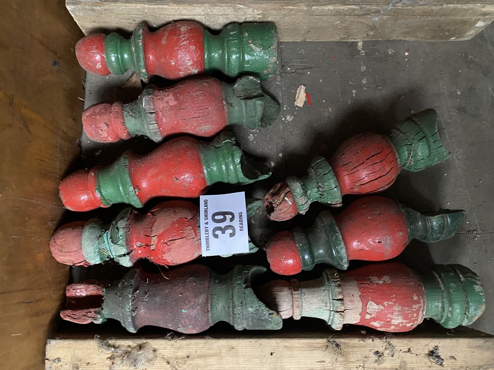 Large king pole ornaments x 8. This lot is subject to VAT