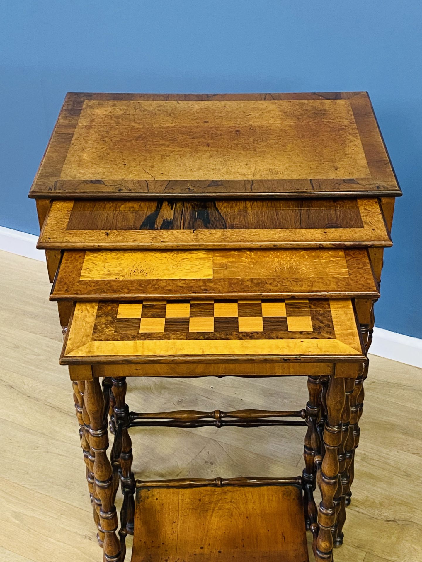 Early 19th century nest of four tables attributed to Gillows - Bild 3 aus 10