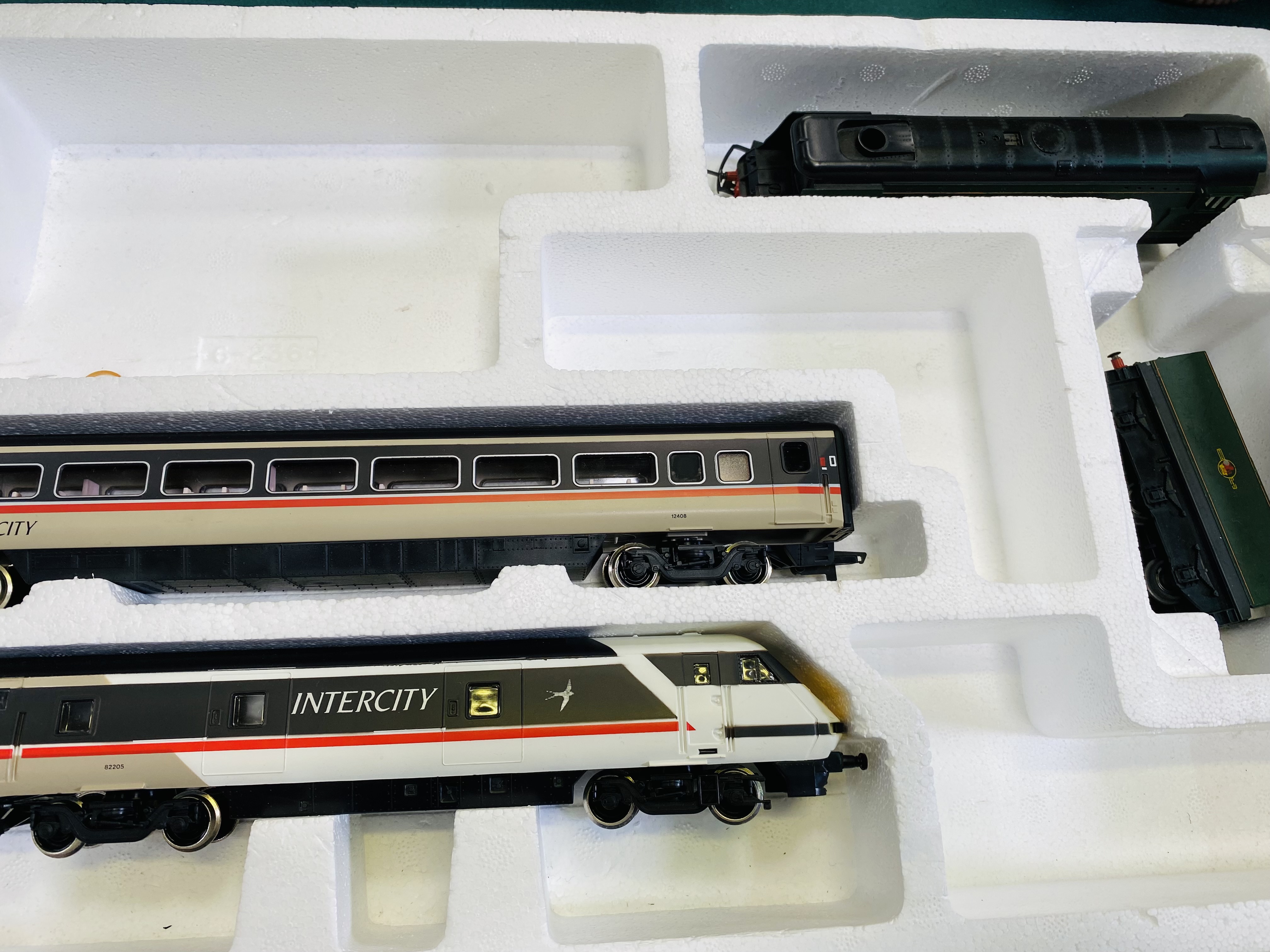 Two Hornby part train sets - Image 5 of 6