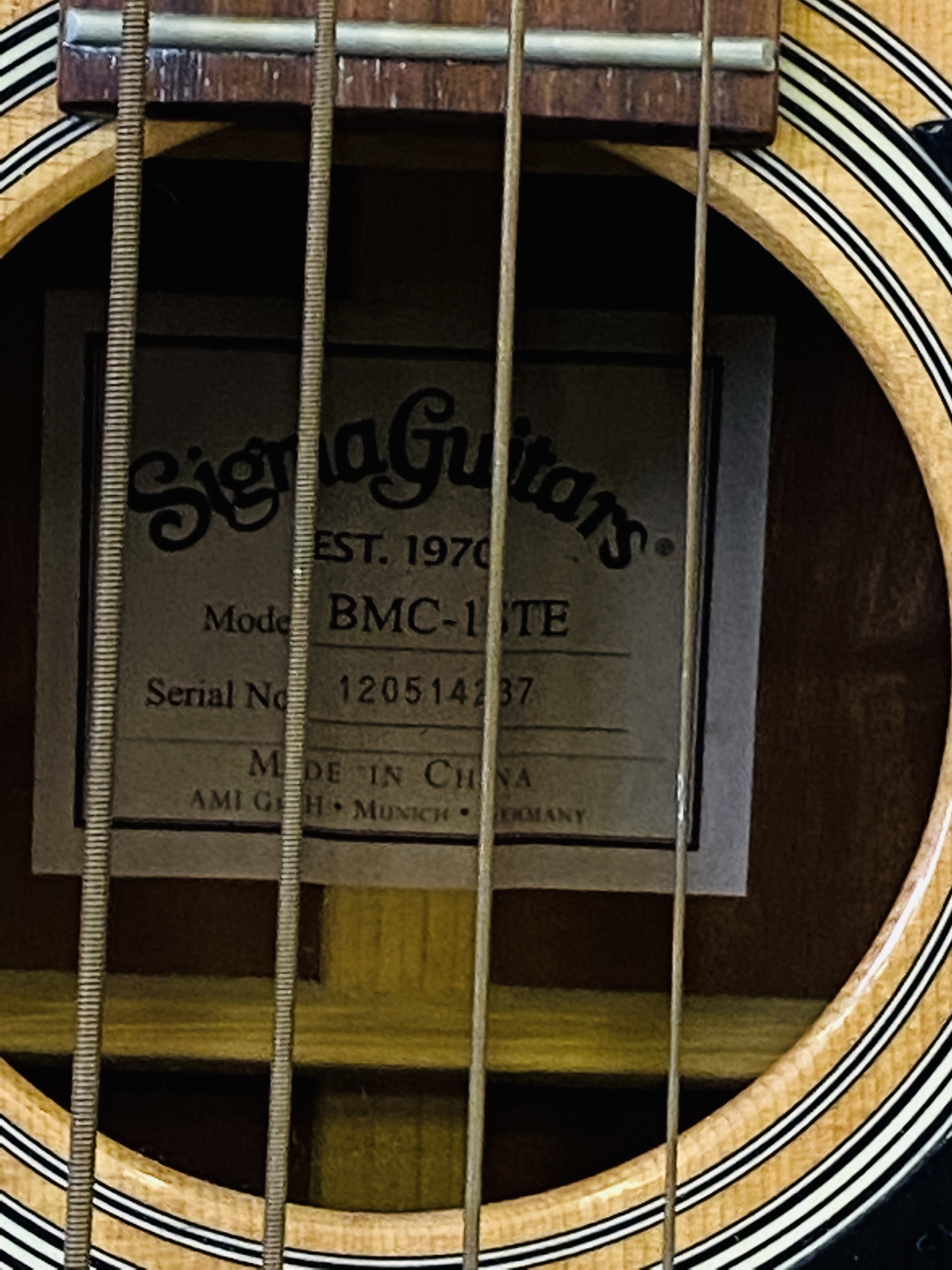 Sigma BMC-1STE semi acoustic bass guitar - Image 4 of 5