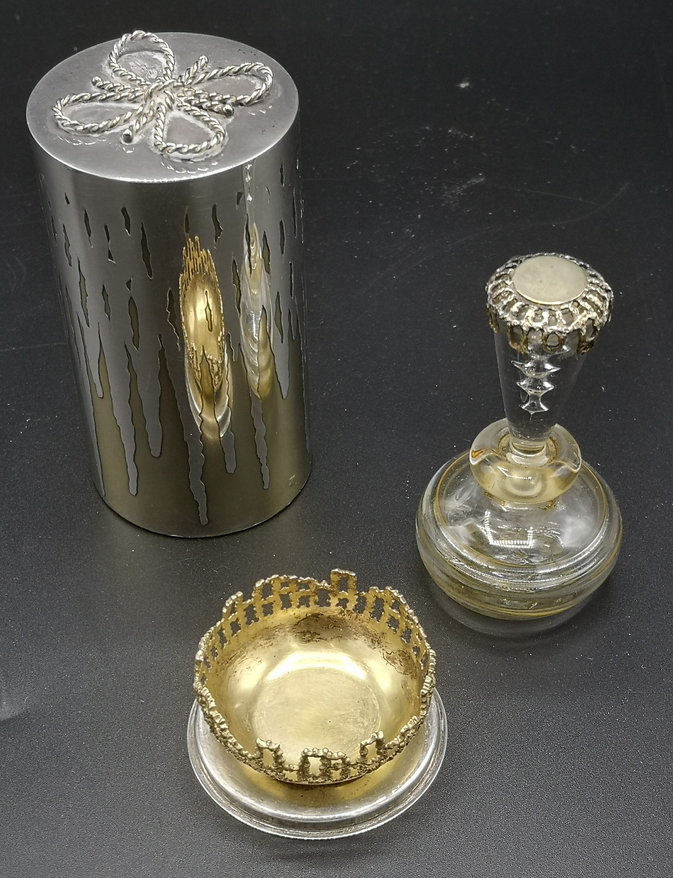 Two engine turned silver ashtrays and other items of silver - Image 8 of 8