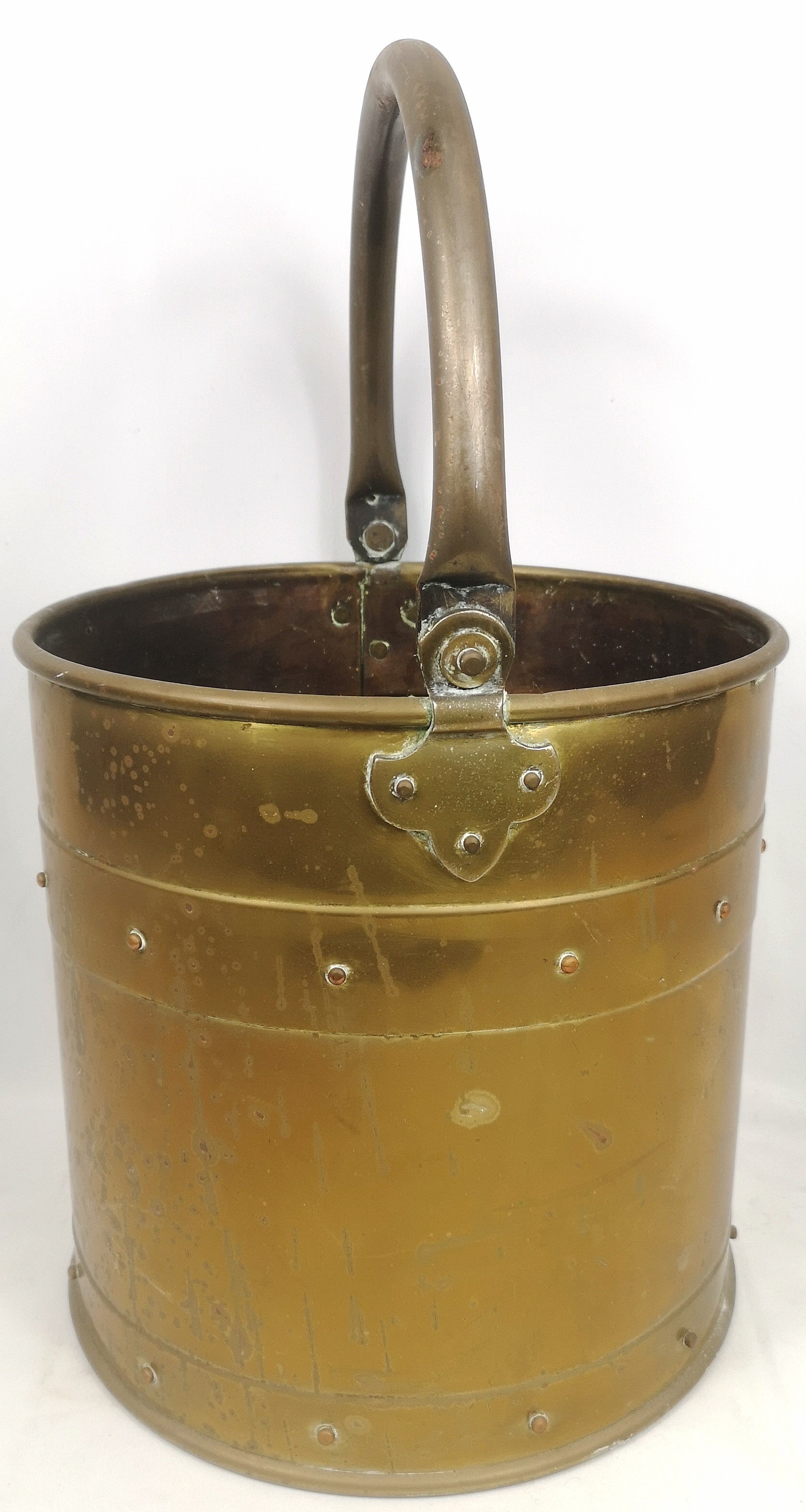 Brass pail with copper rivets - Image 2 of 4