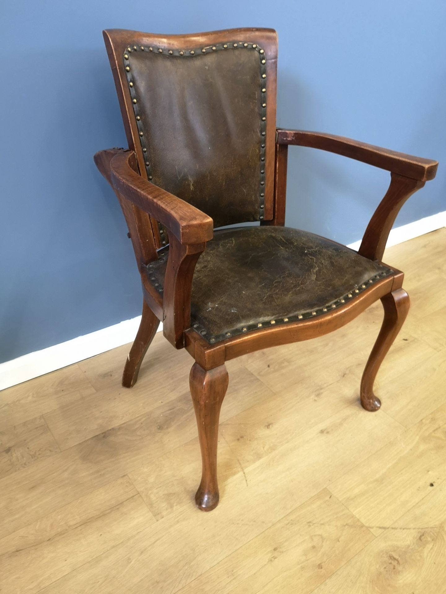 Mahogany chair with adjustable back - Image 2 of 5