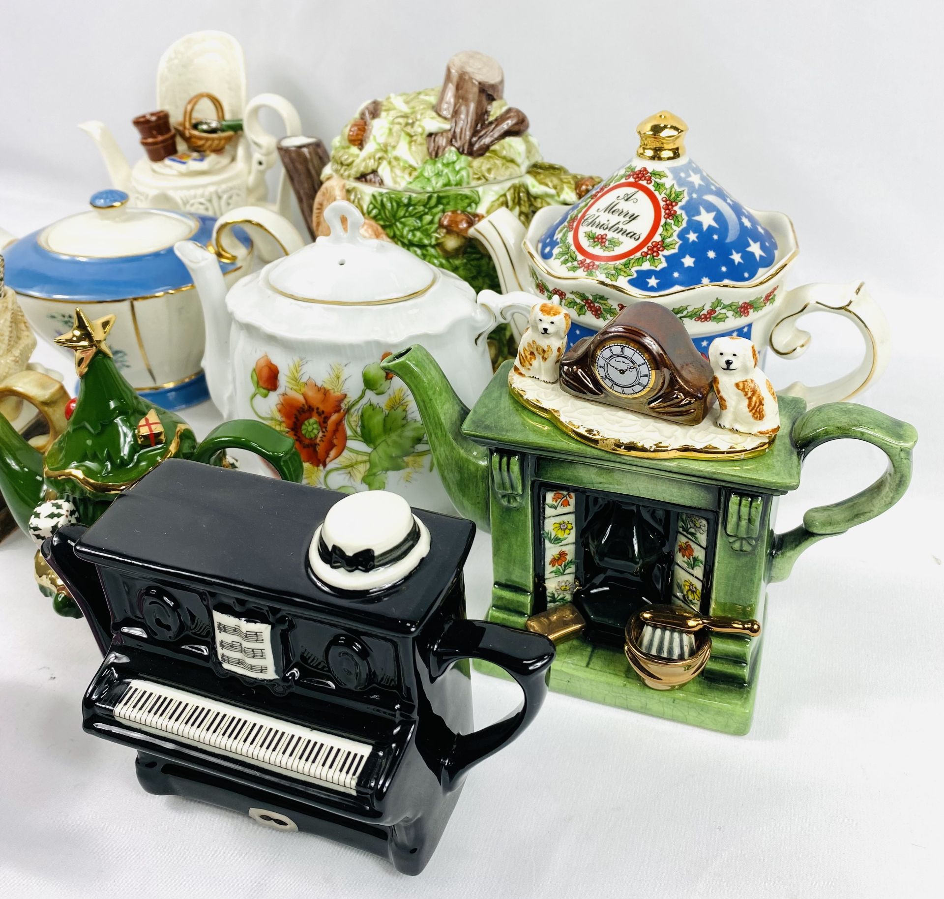 Ten collectable teapots - Bild 4 aus 6