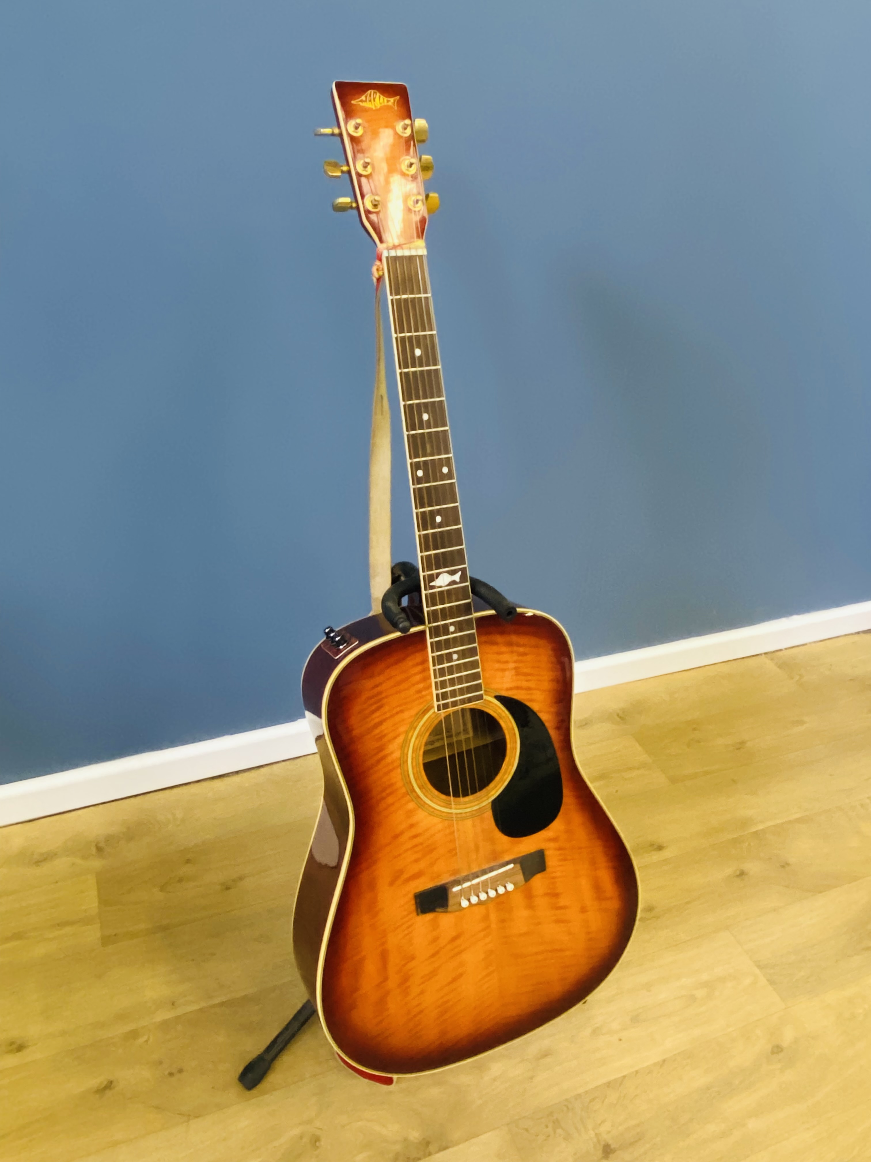 Marlin MF27E semi acoustic guitar in hard case - Image 3 of 6