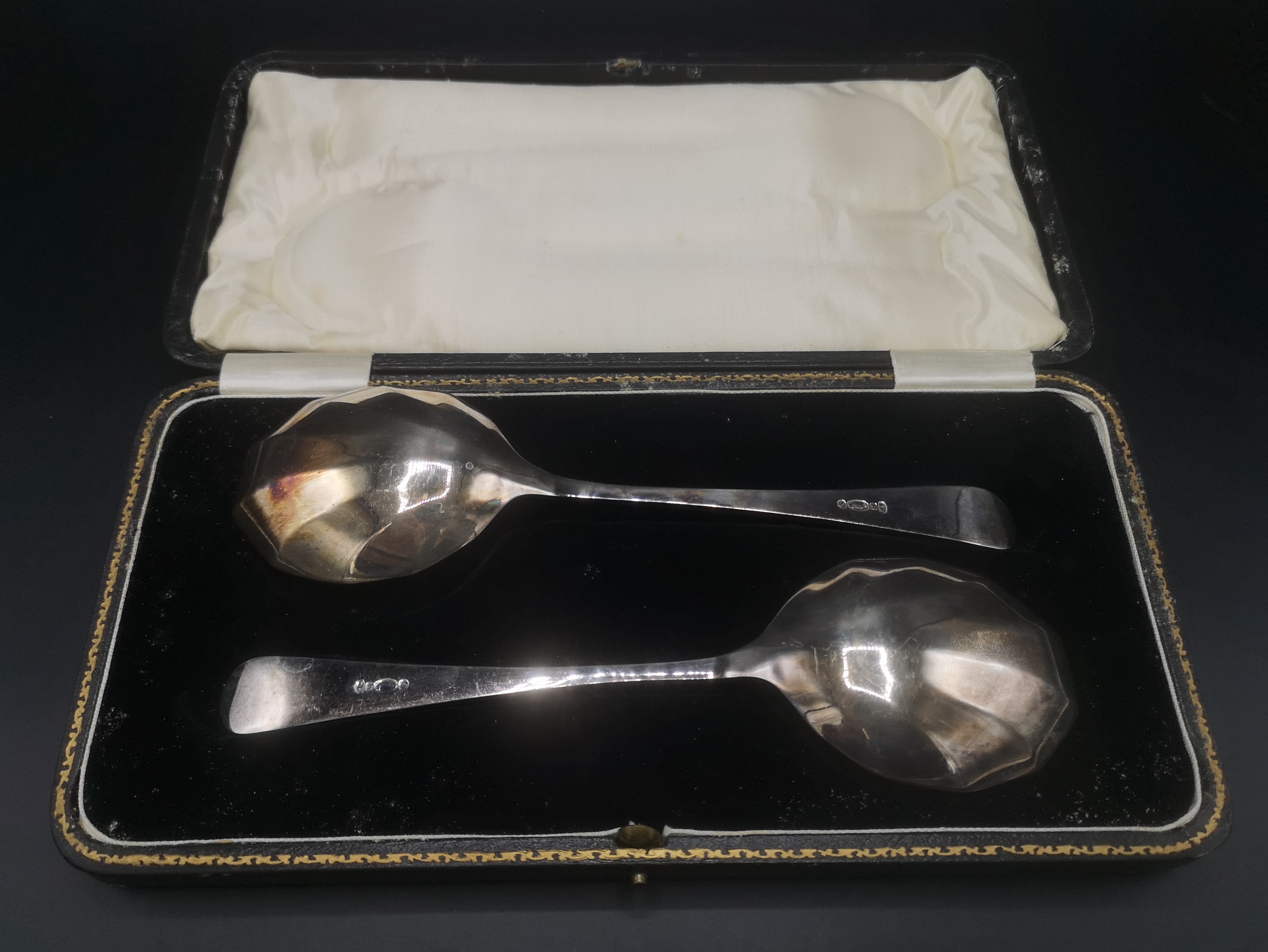 Twelve silver and white metal souvenir spoons - Image 3 of 9