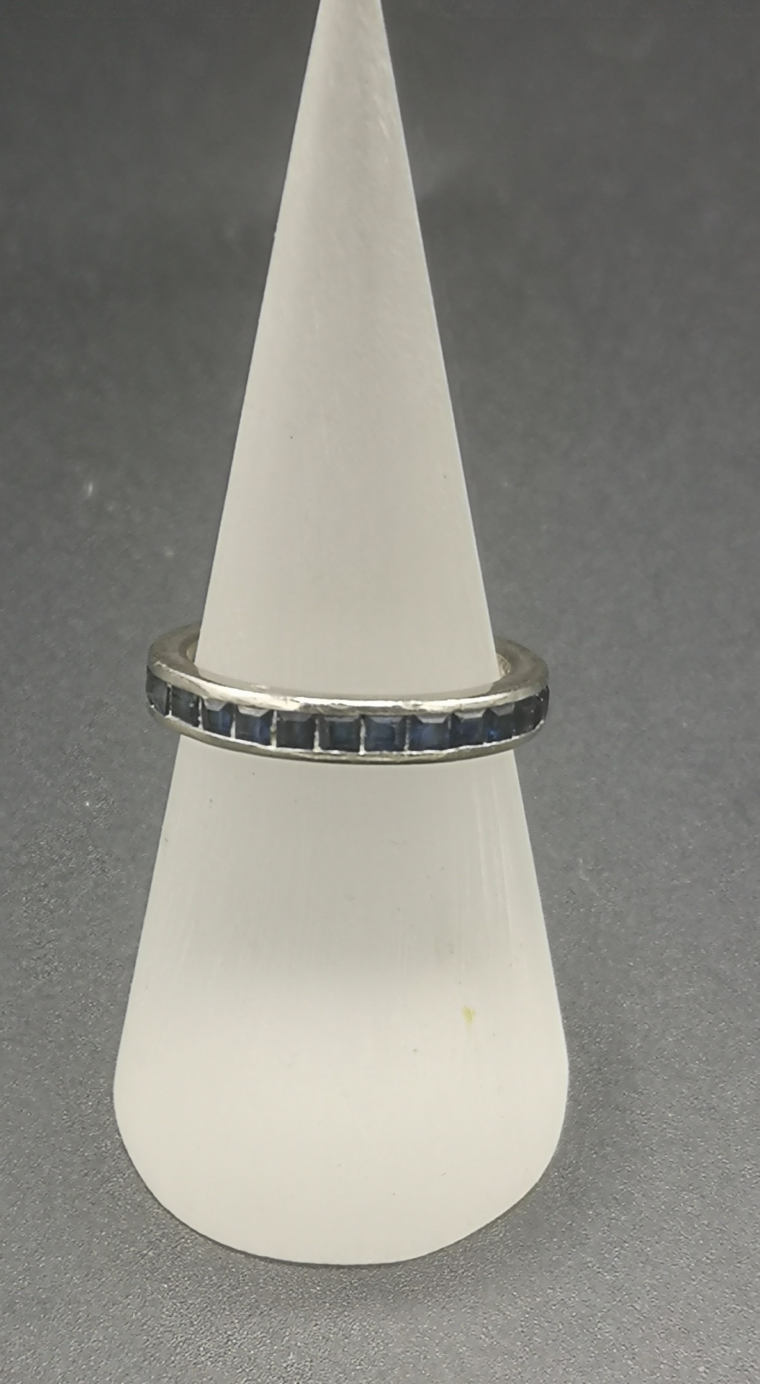 18ct white gold band together with an 18ct white gold eternity ring set with sapphires - Image 2 of 6