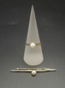 9ct gold and pearl ring together with a 9ct gold and pearl brooch