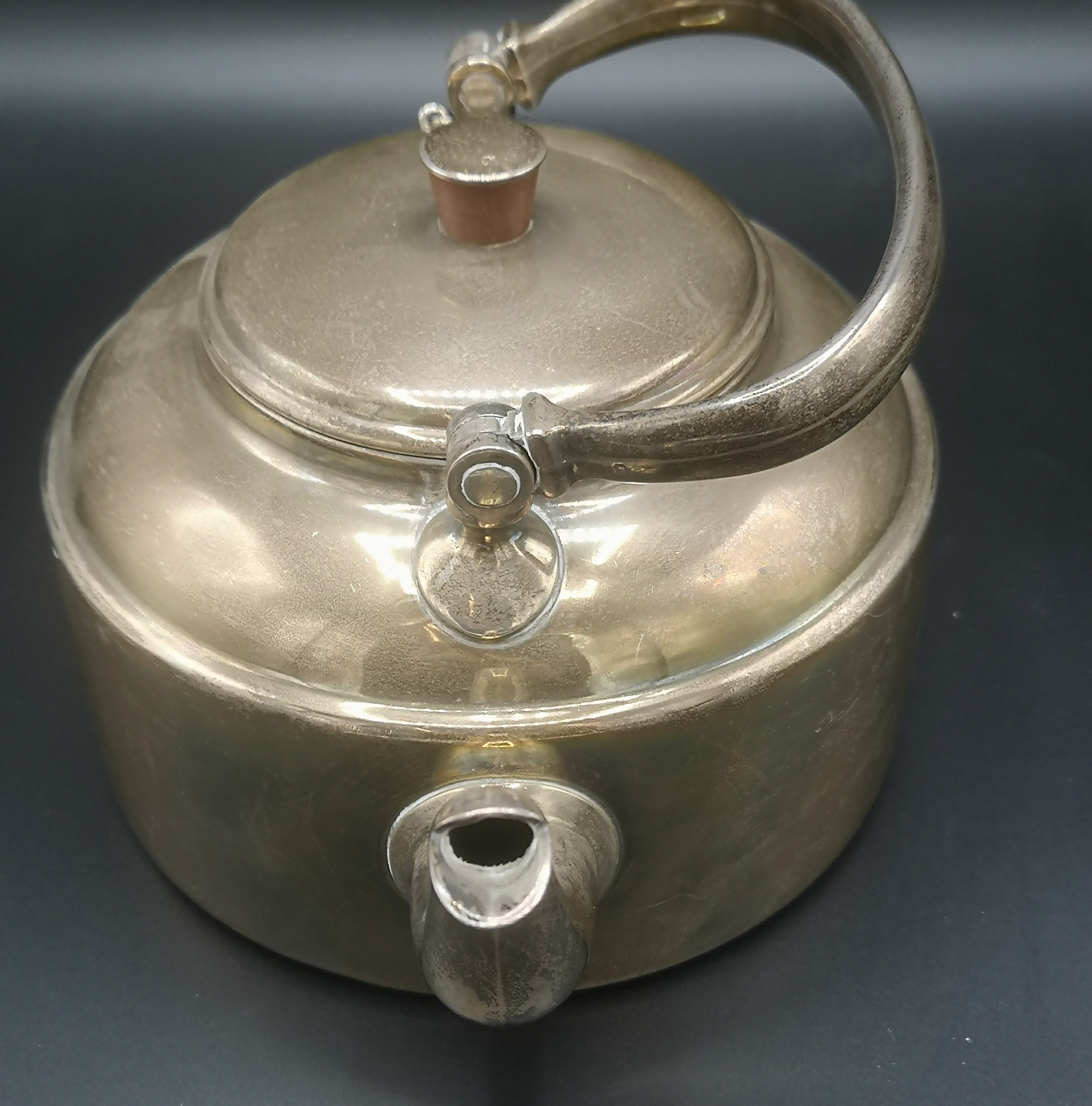 Silver kettle by Mappin & Webb - Image 6 of 7