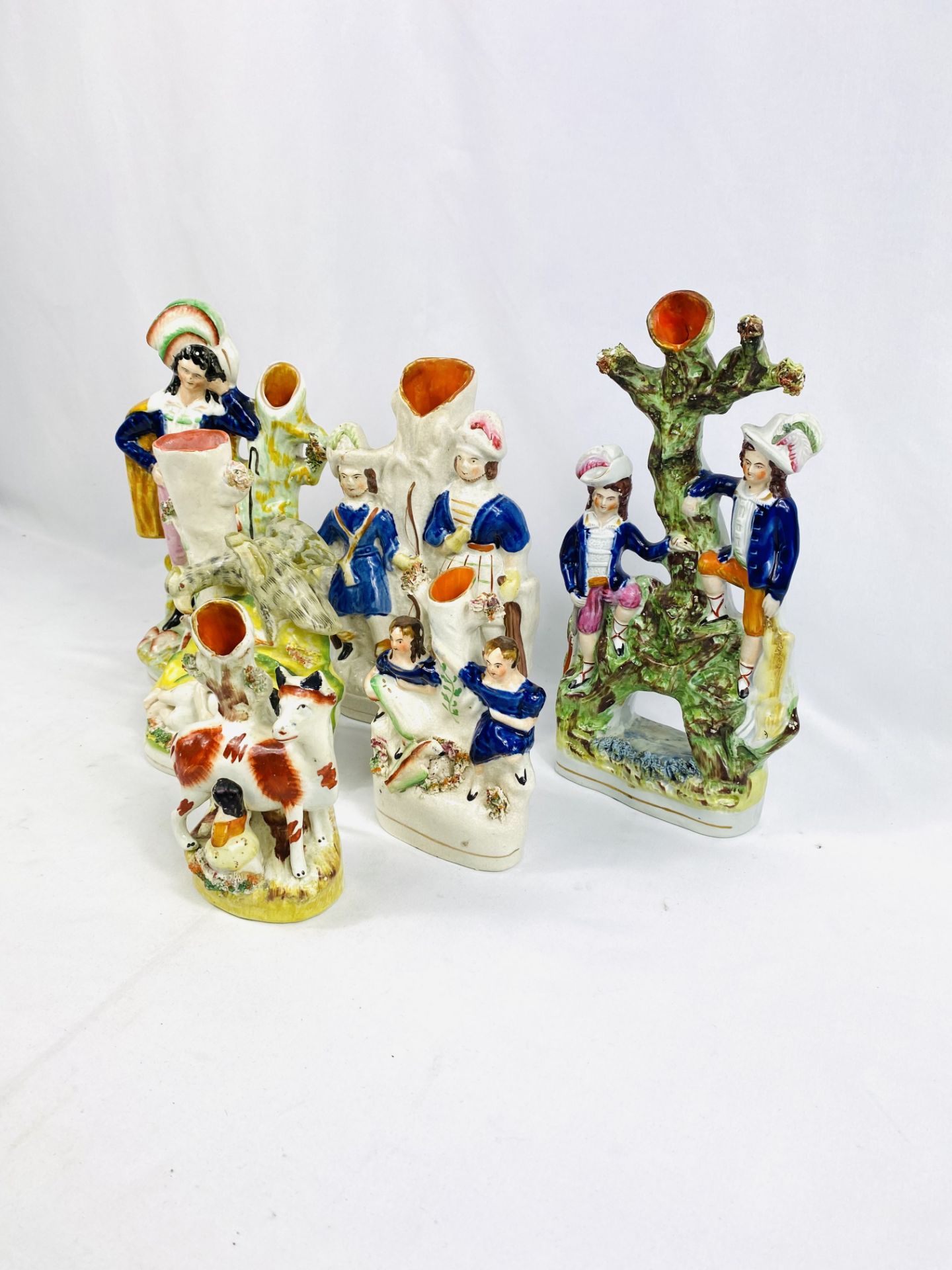 Six Victorian Staffordshire spill vases - Bild 2 aus 4