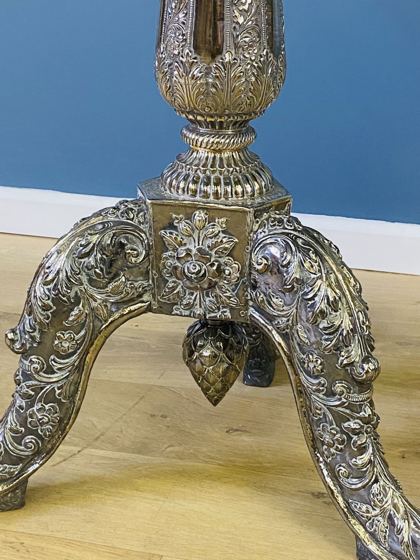 19th century Indian white metal veneered pedestal table - Image 4 of 9