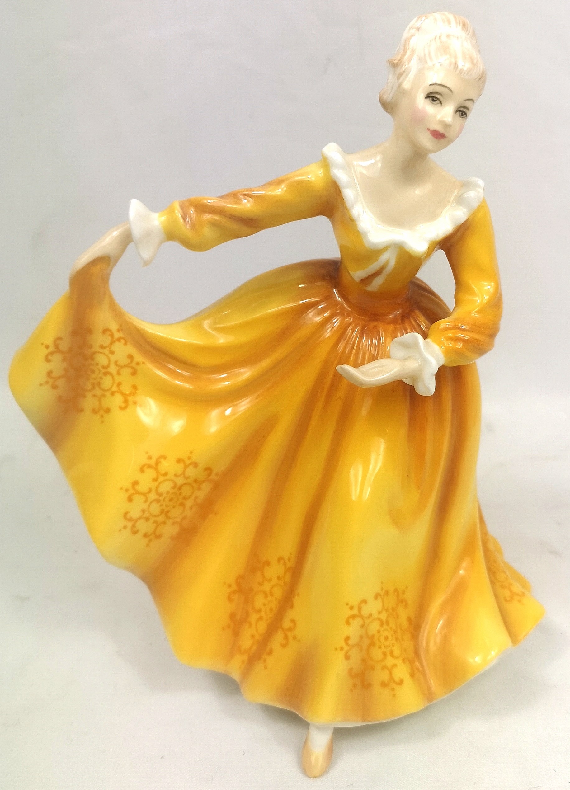 Six Royal Doulton figurines - Image 4 of 13
