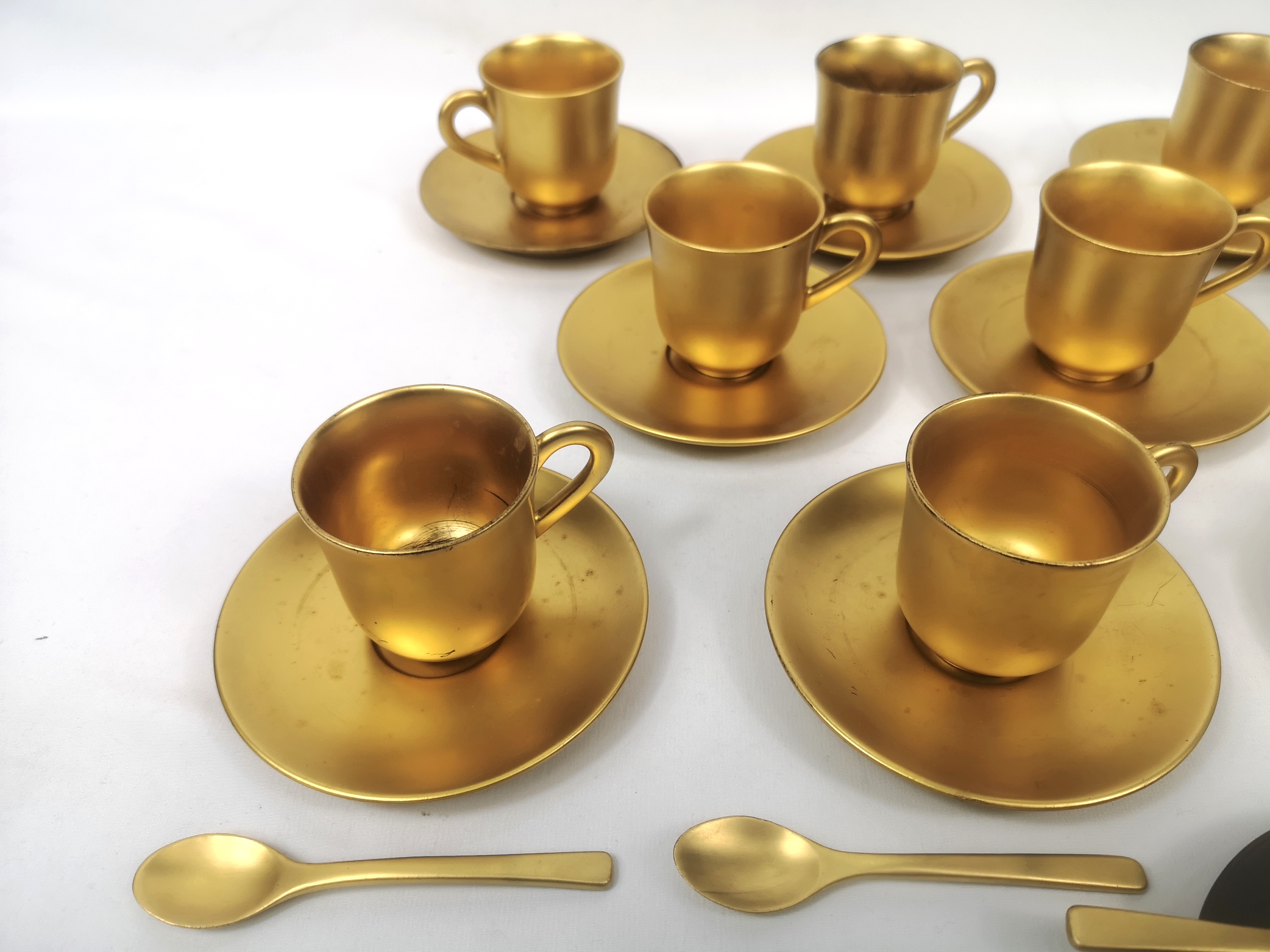 Oriental style gold lacquer coffee set - Image 6 of 7