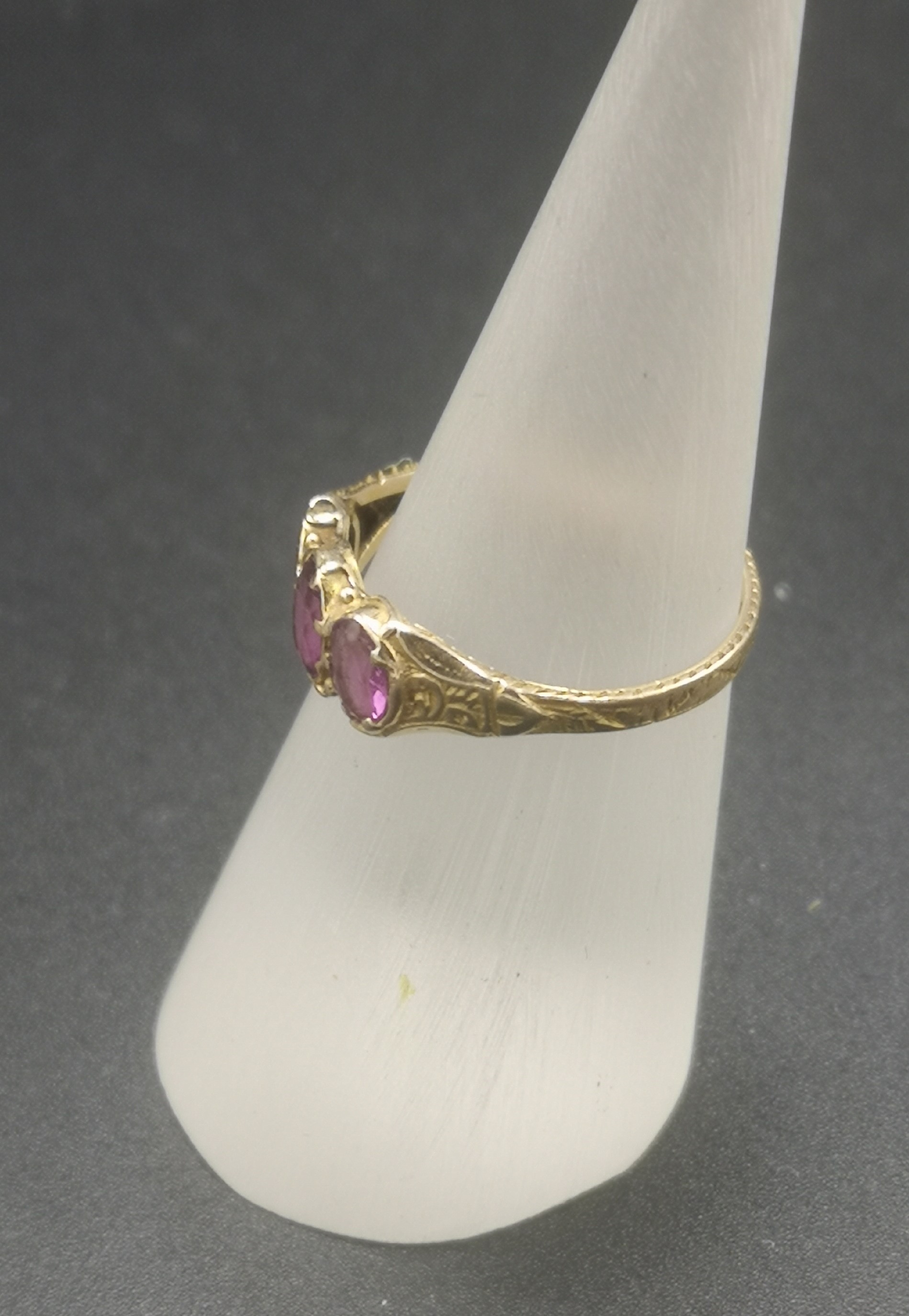 Two 9ct gold rings - Image 7 of 8