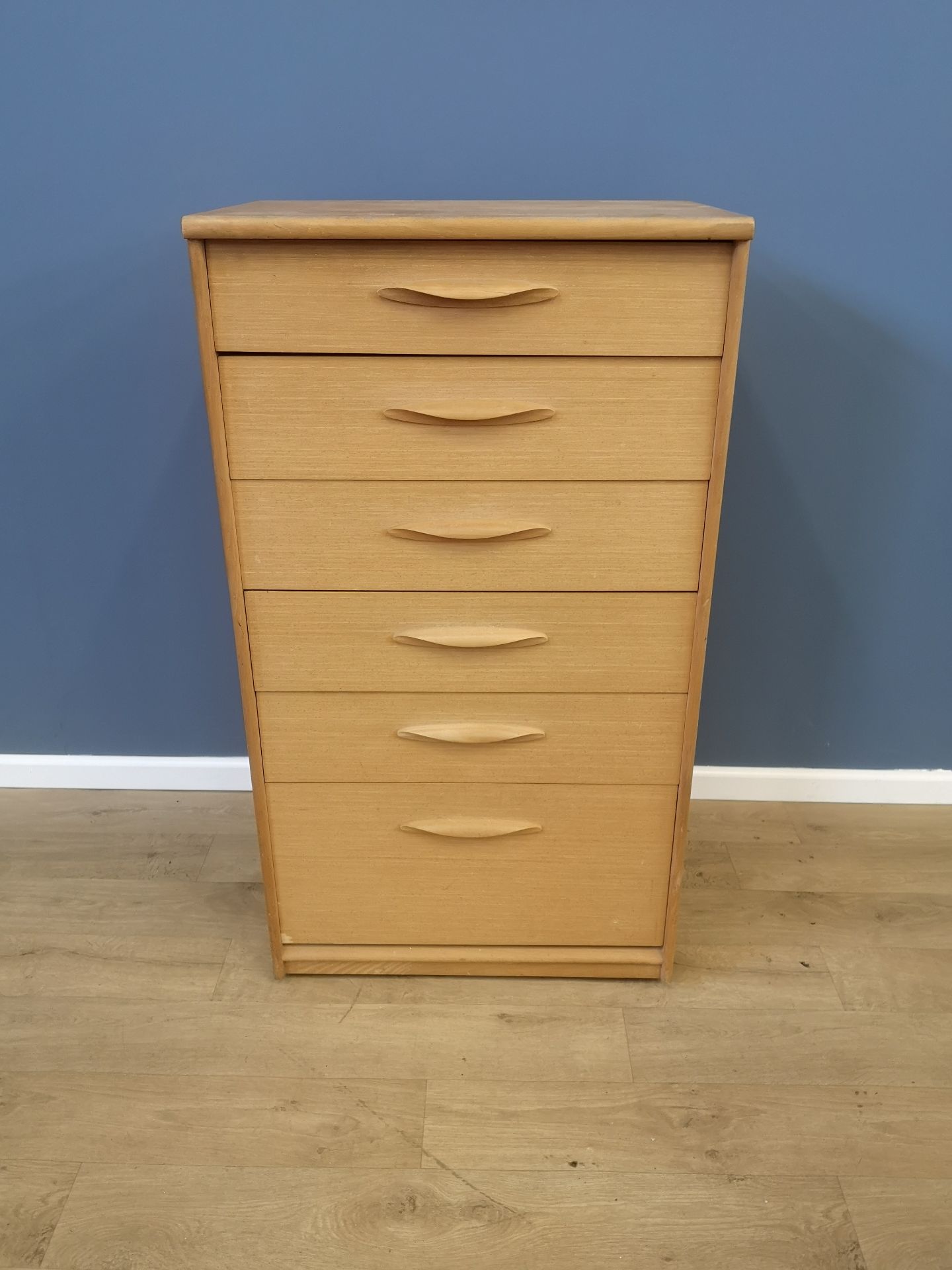 Austinsuite chest of six drawers