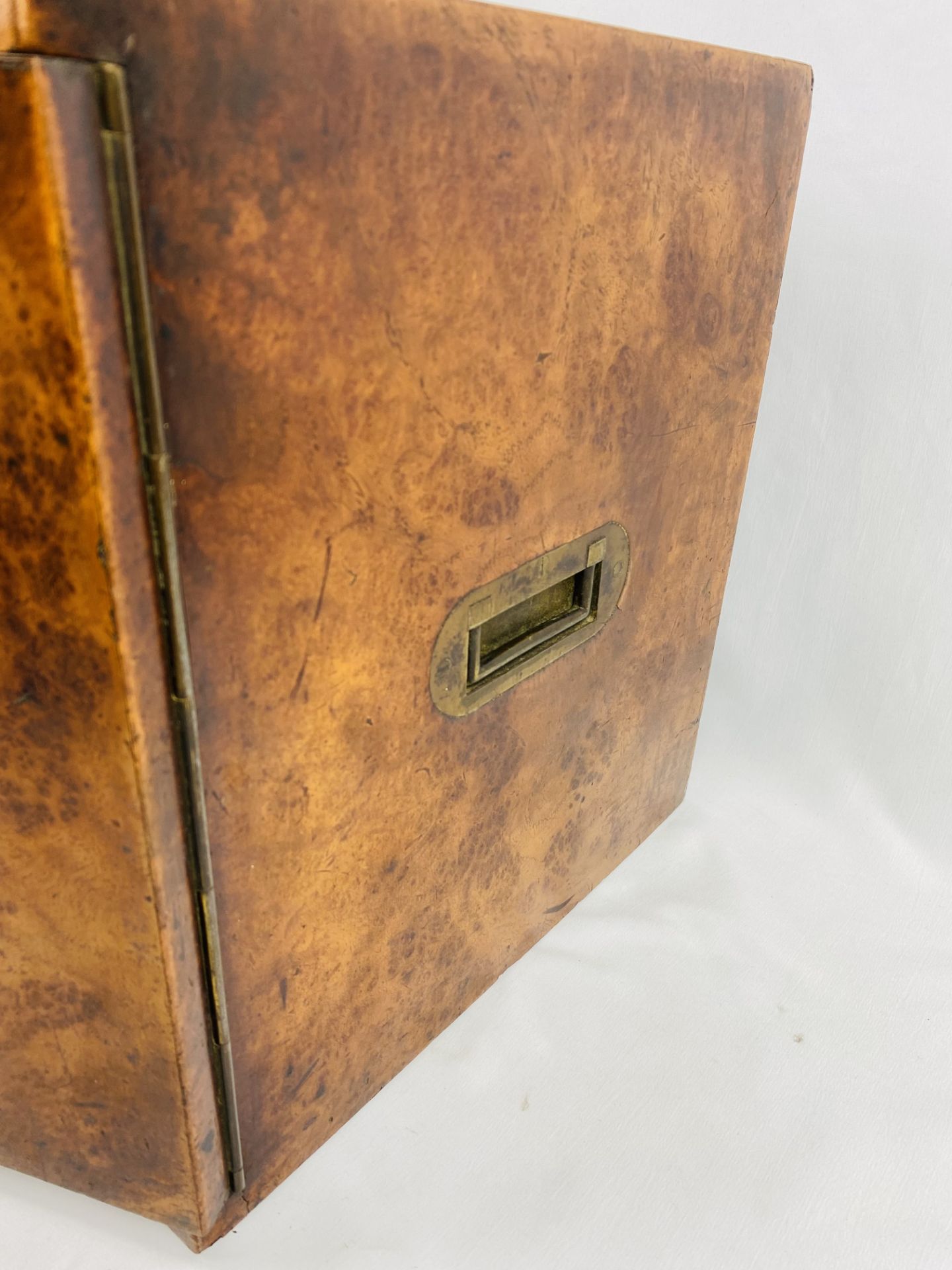 Victorian walnut cigar cabinet - Image 5 of 5