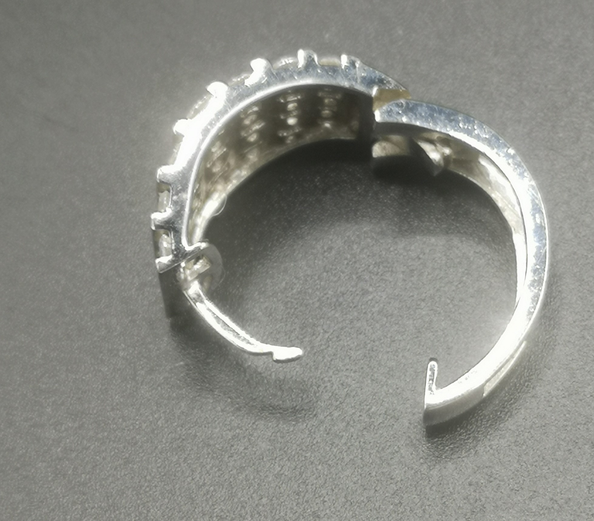 Pair of silver hoop earrings - Image 2 of 3