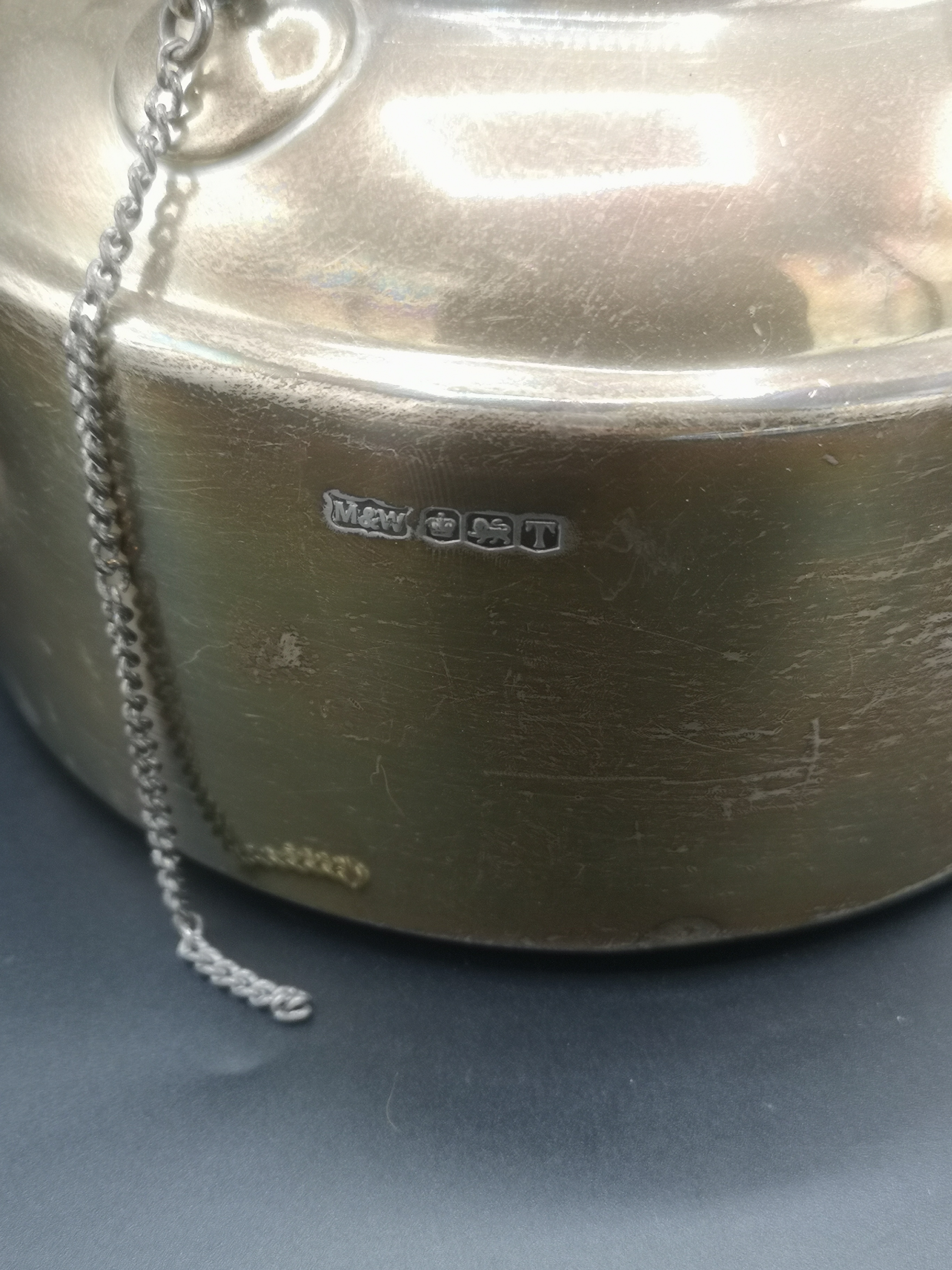 Silver kettle by Mappin & Webb - Image 4 of 7