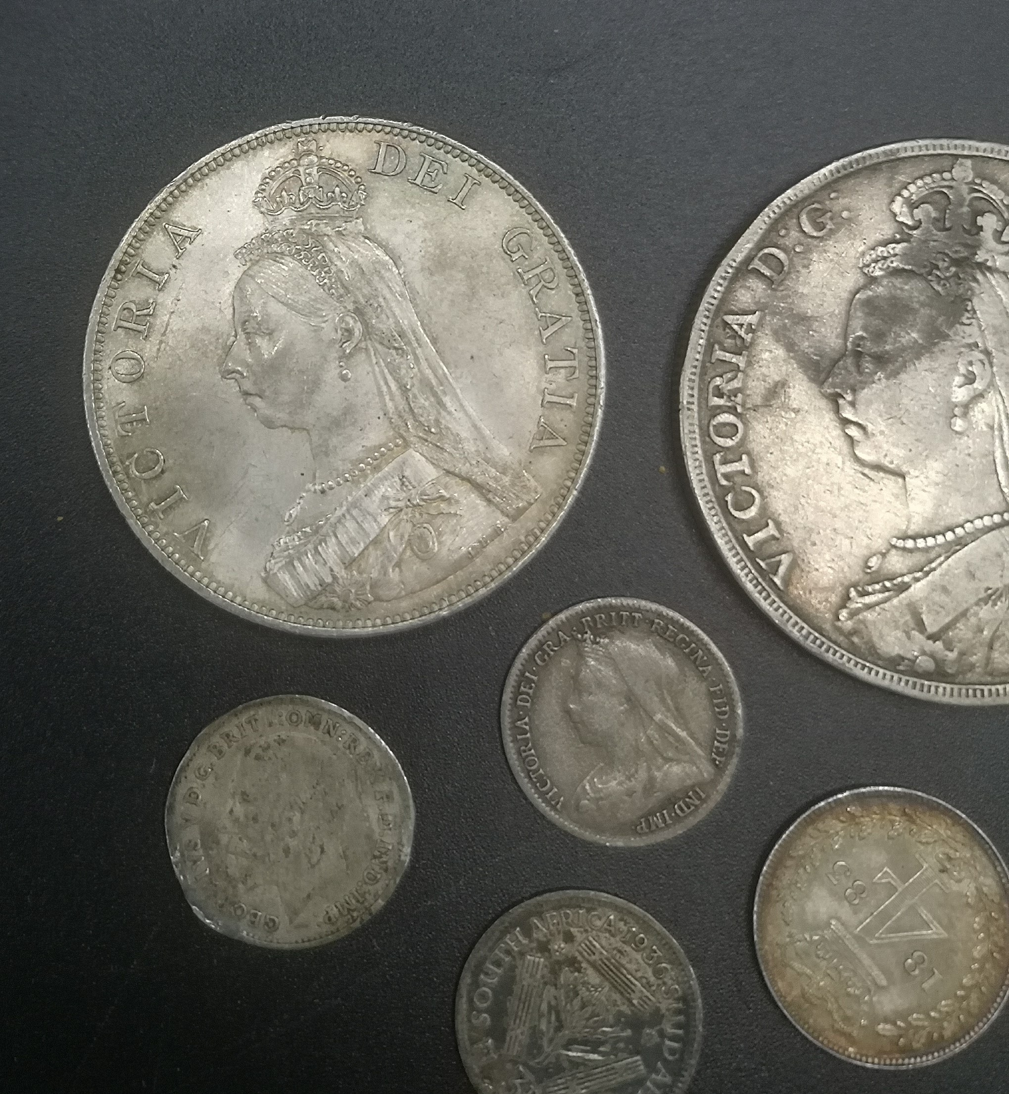 Queen Victoria crown 1890, double florin 1889, and 4 other silver coins - Image 7 of 8