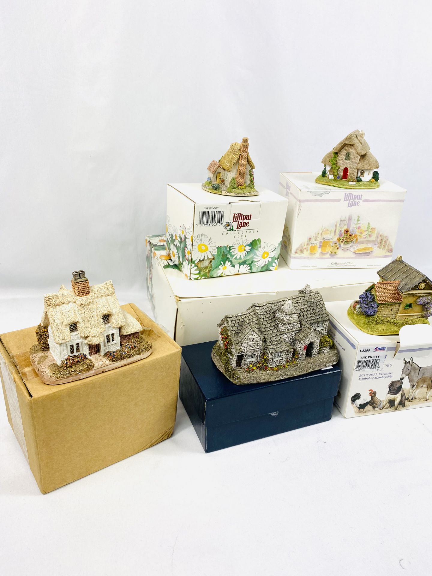 Six Lilliput Lane Cottages in boxes - Image 4 of 4