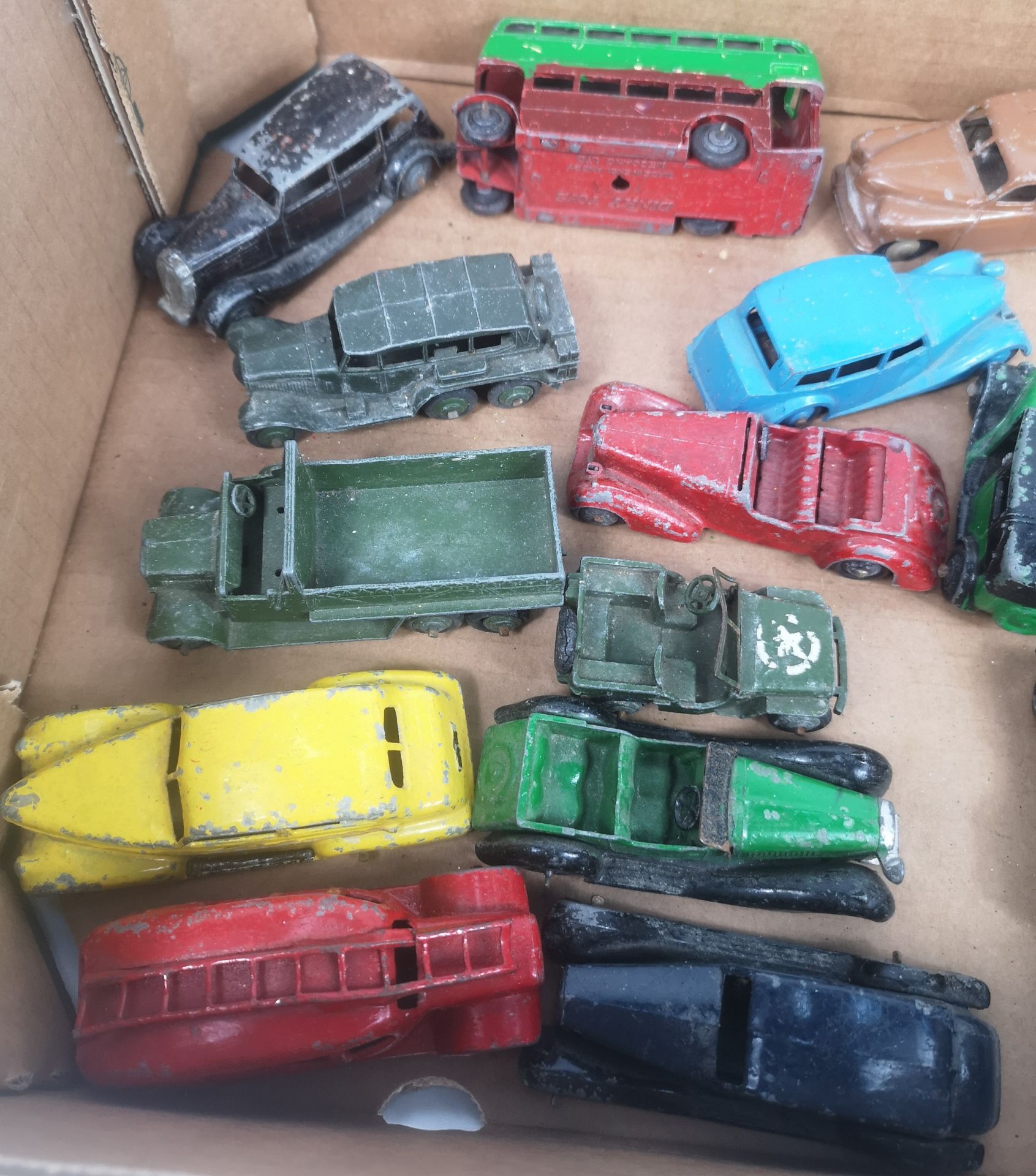 Quantity of 18 dinky vehicles - Image 2 of 5