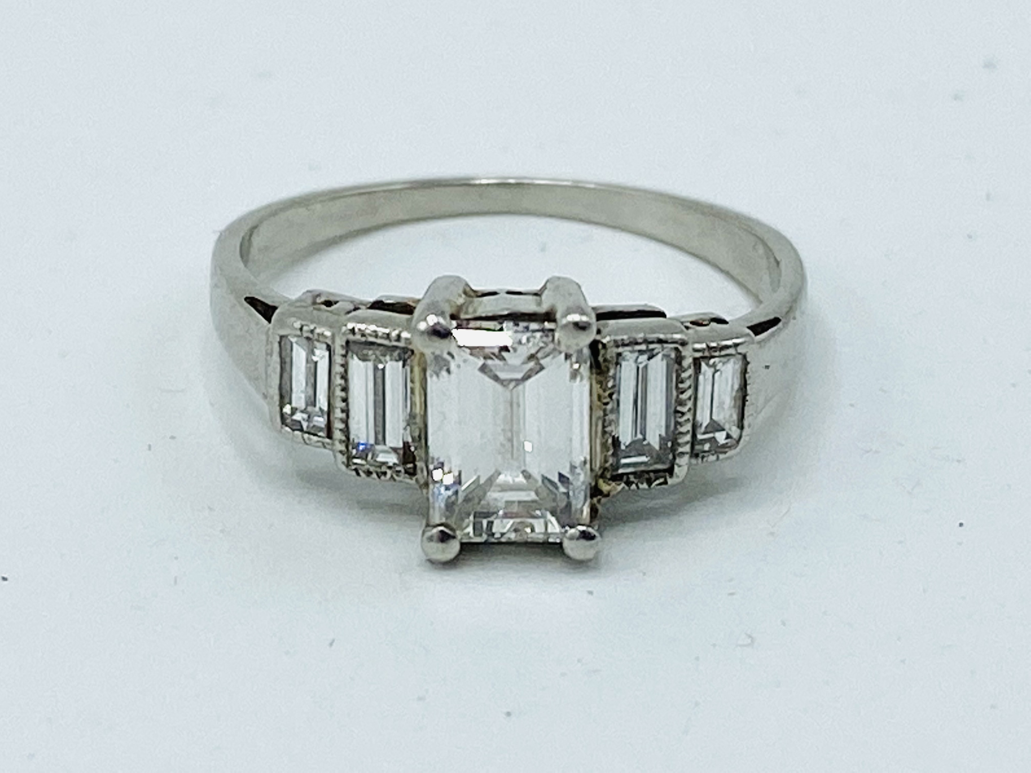 Platinum five stone emerald cut diamond ring - Image 3 of 6