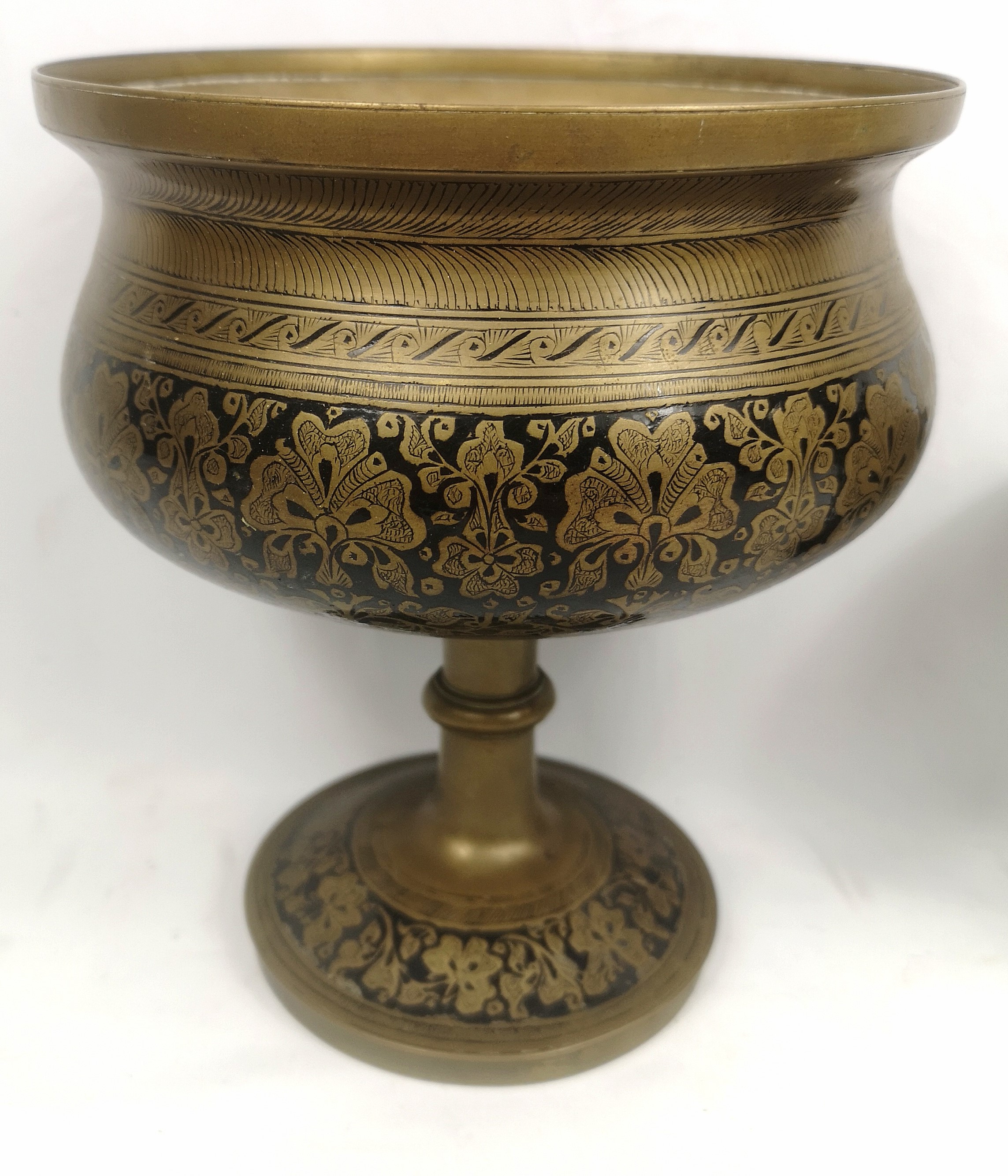 Middle Eastern brass bowl and white metal lidded dish - Image 2 of 5