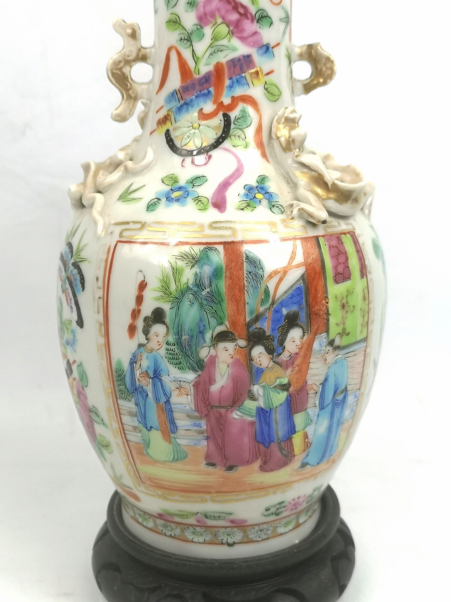 Canton famille rose vase - Image 2 of 5