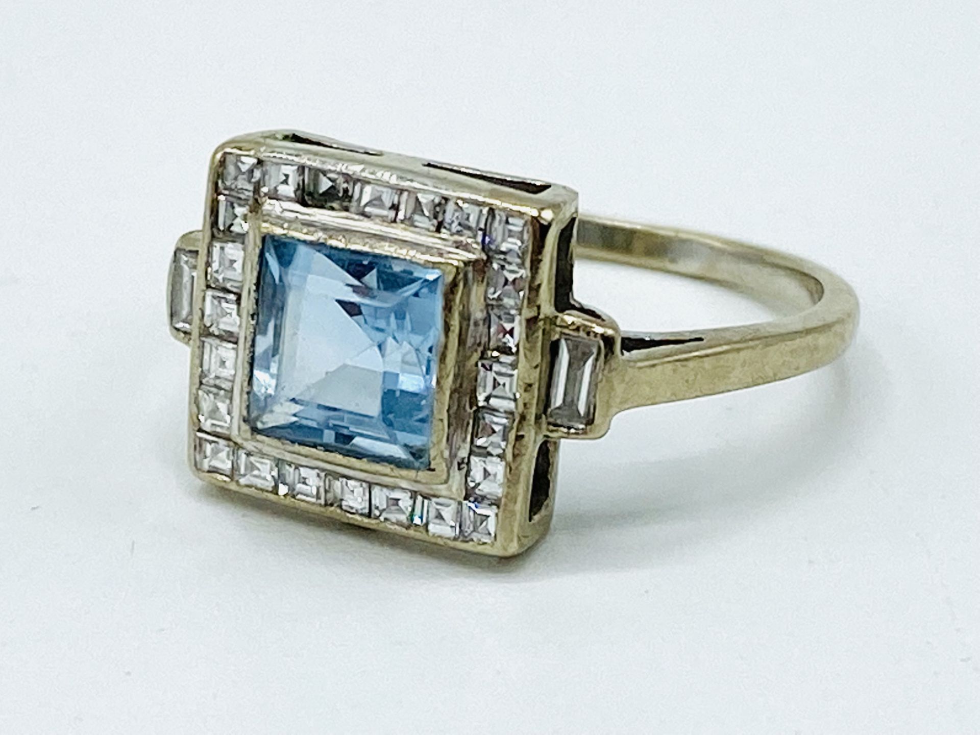 18ct Art Deco white gold, aquamarine and diamond ring - Image 5 of 5