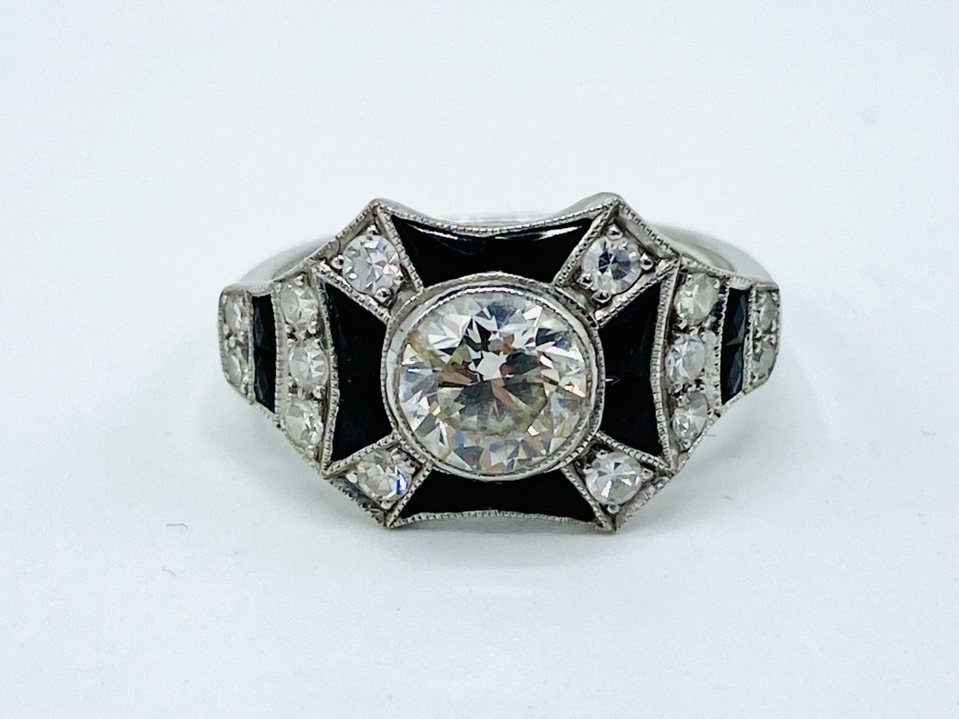 18ct white gold, diamond and black onyx ring