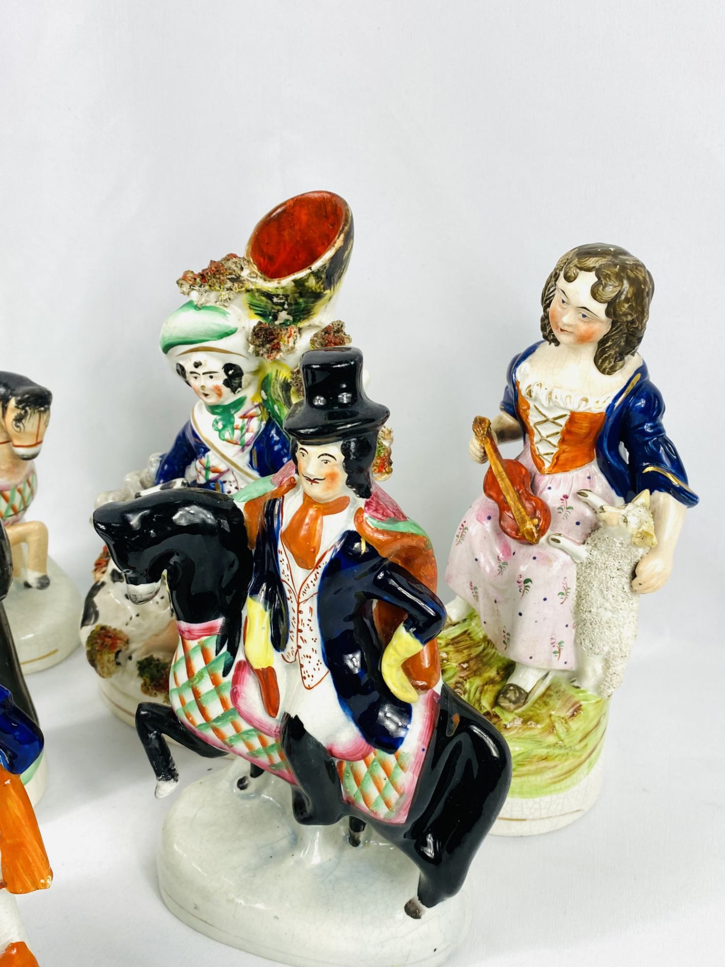 Six Victorian Staffordshire figures - Bild 2 aus 4