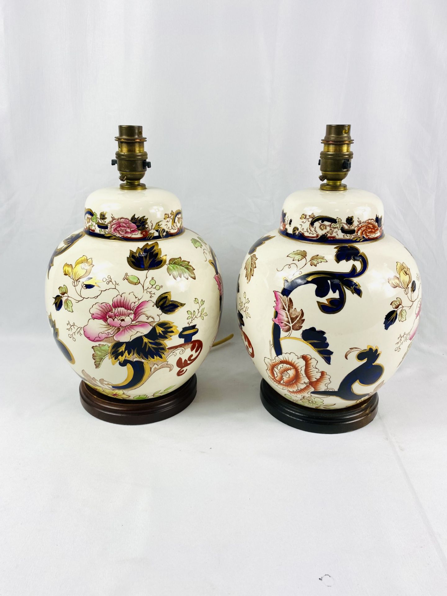 Two porcelain table lamps - Image 4 of 4
