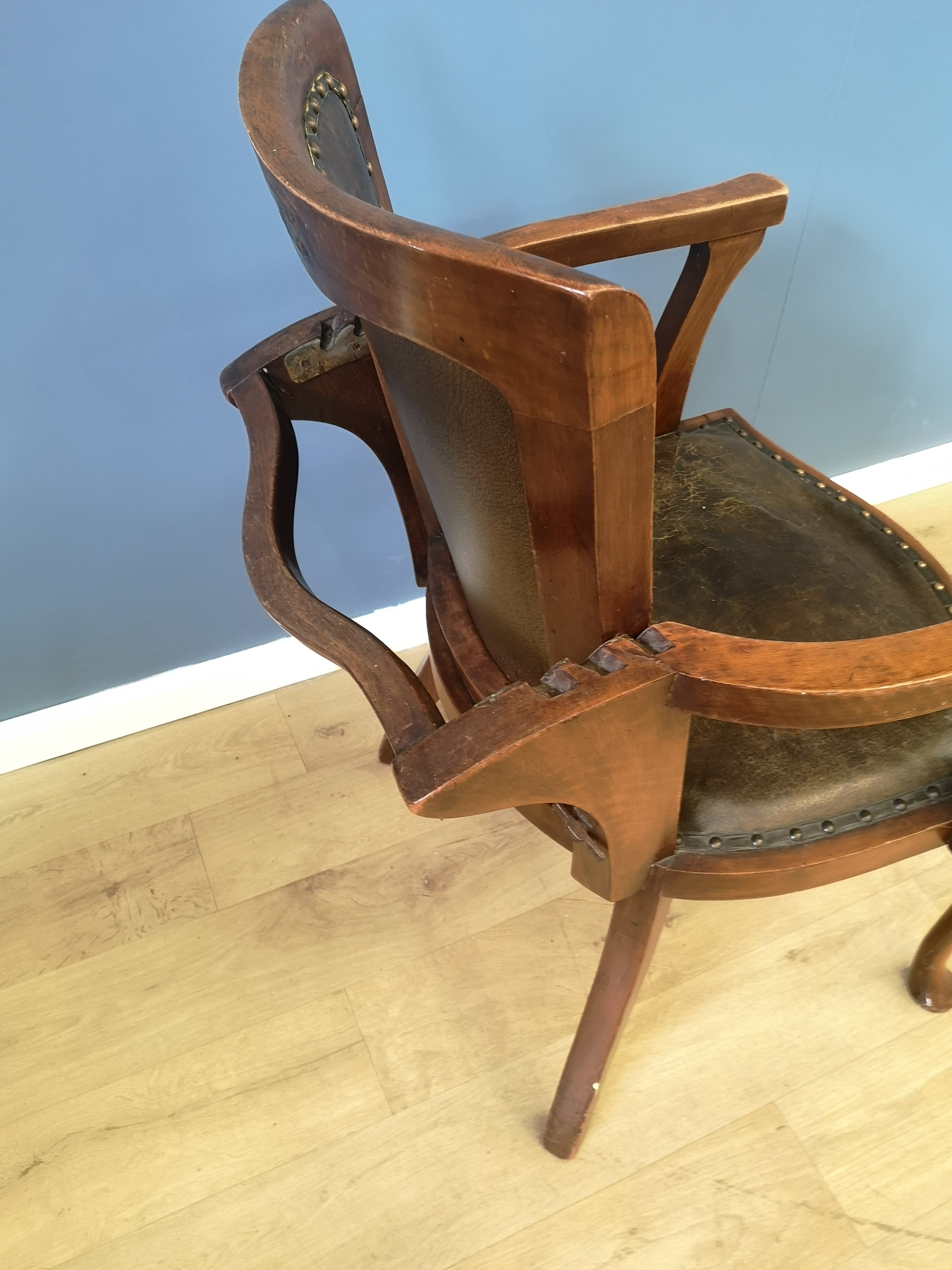 Mahogany chair with adjustable back - Image 5 of 5