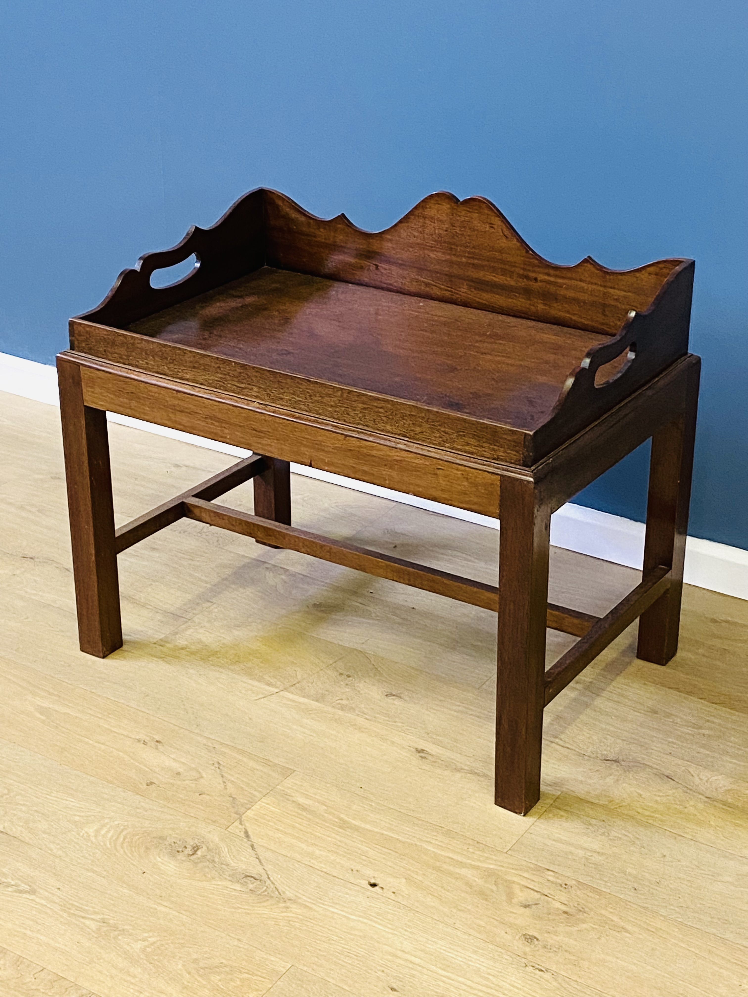 Mahogany butlers tray - Image 2 of 4